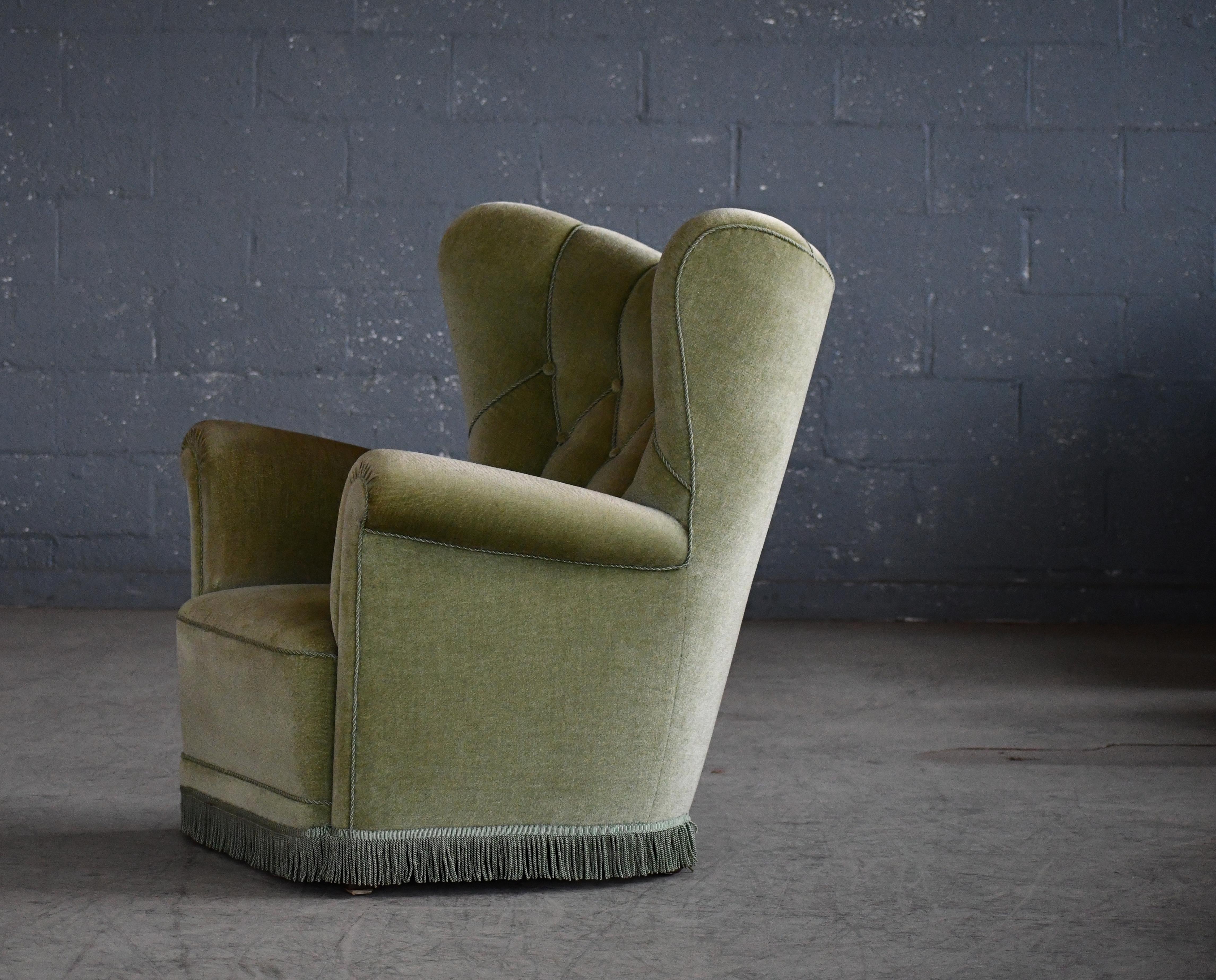Danish Mid-Century Lounge or Club Chair in Green Mohair, 1940's For Sale 3