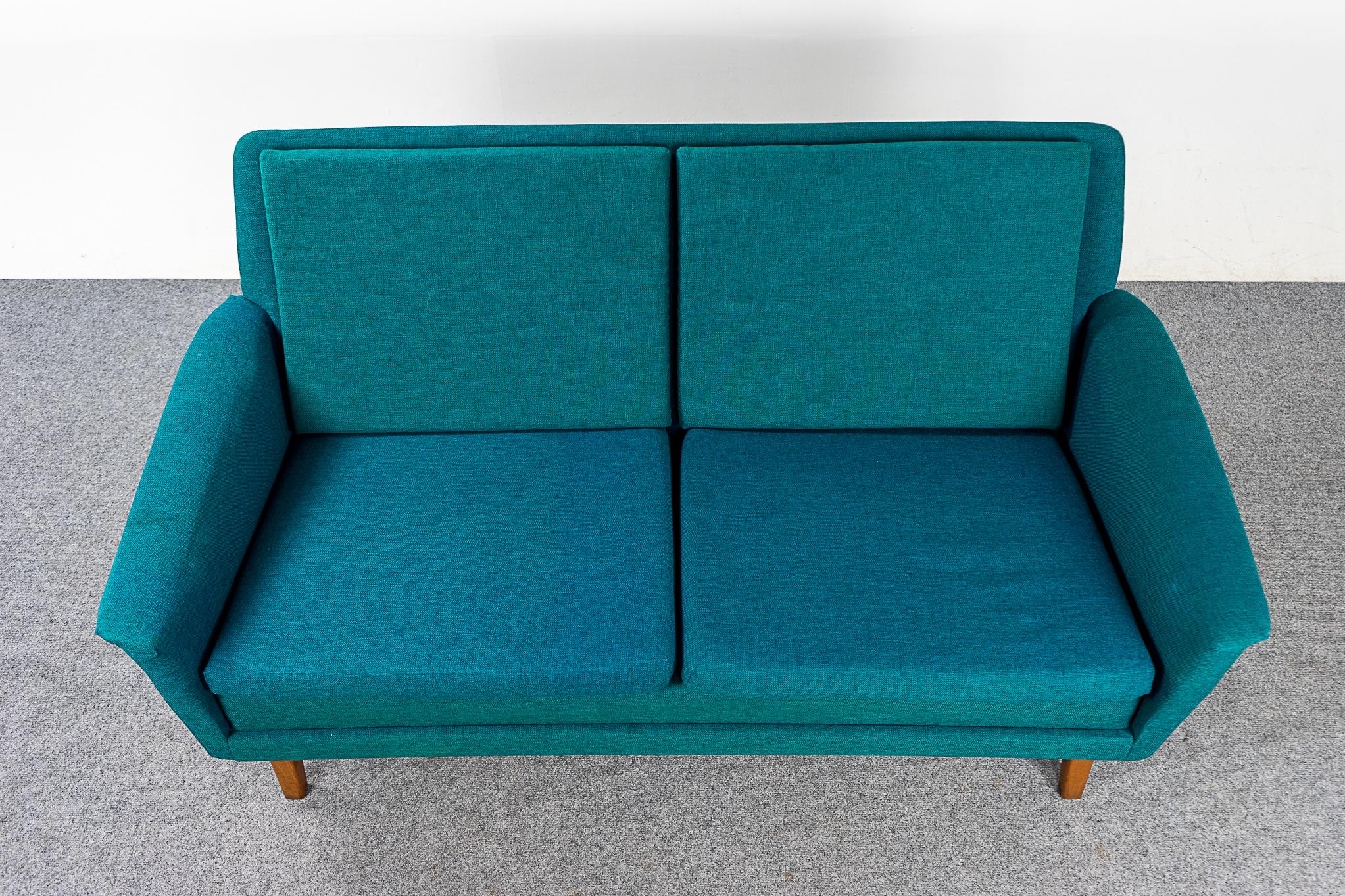 Mid-20th Century Danish Mid-Century Loveseat by Fritz Hansen