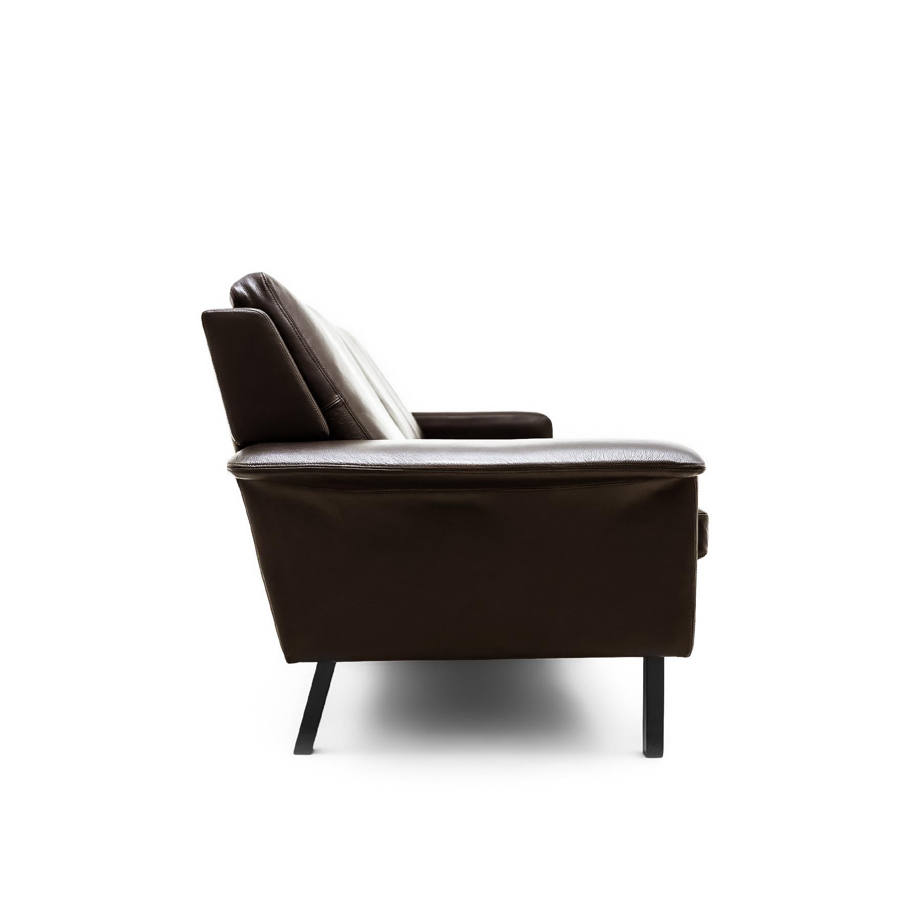 Metà XX secolo Divano in pelle a 3 posti di Arne Vodder per Fritz Hansen, modello 3330, metà secolo, danese. in vendita