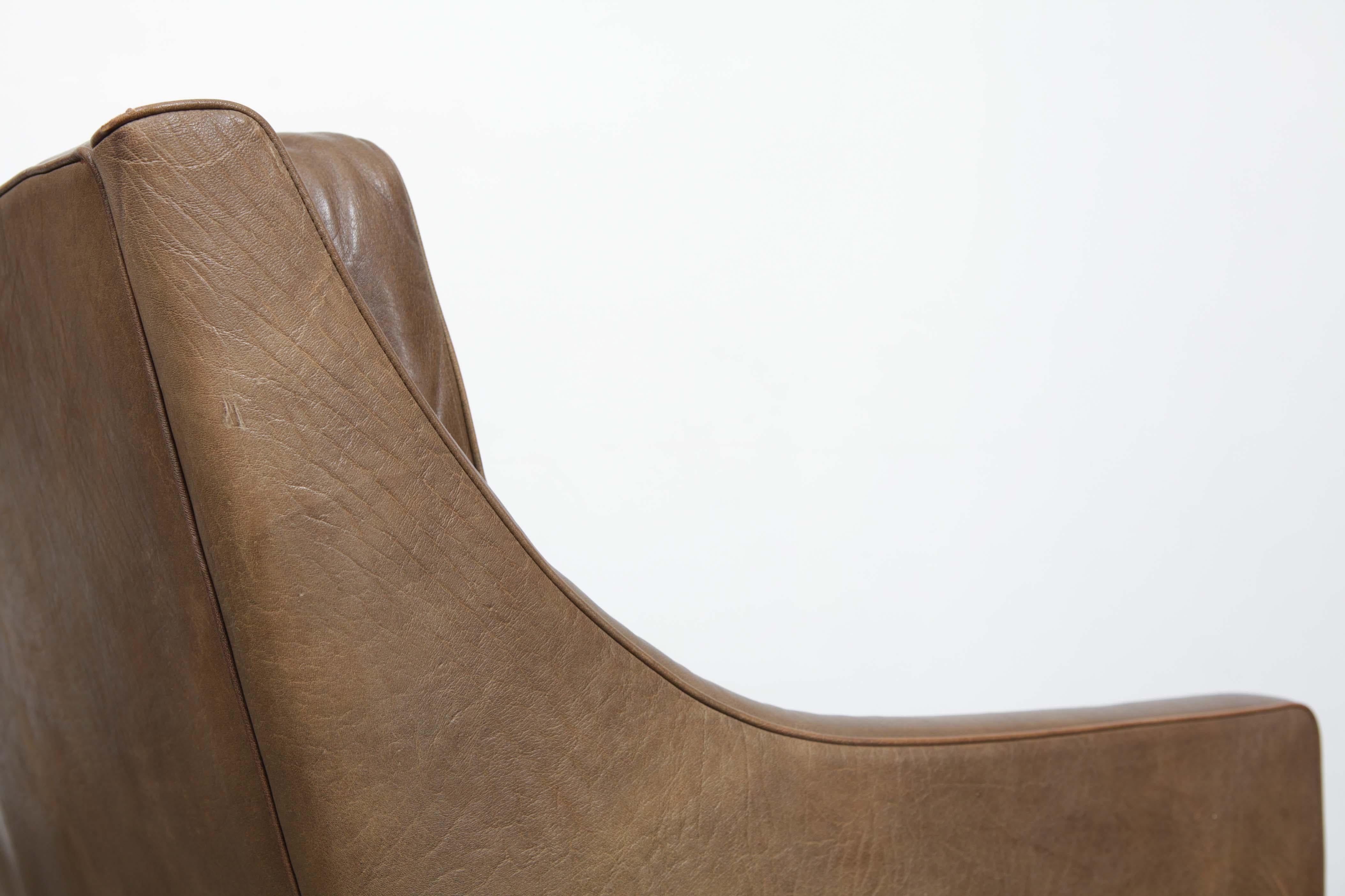 Danish Mid-Century Modern 2-Seat Brown Leather Sofa 10