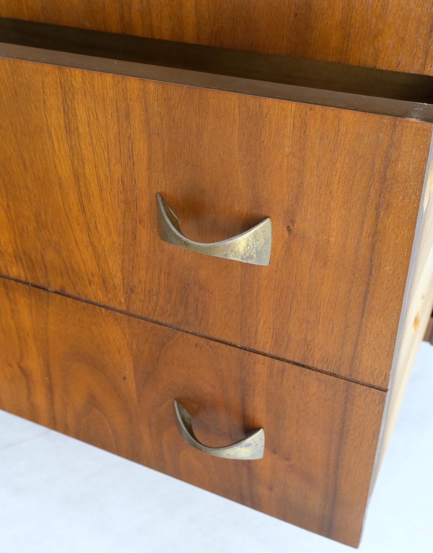 American Danish Mid-Century Modern 5 Drawers High Chest Dresser Bow Tie Pulls Dowel Leg For Sale