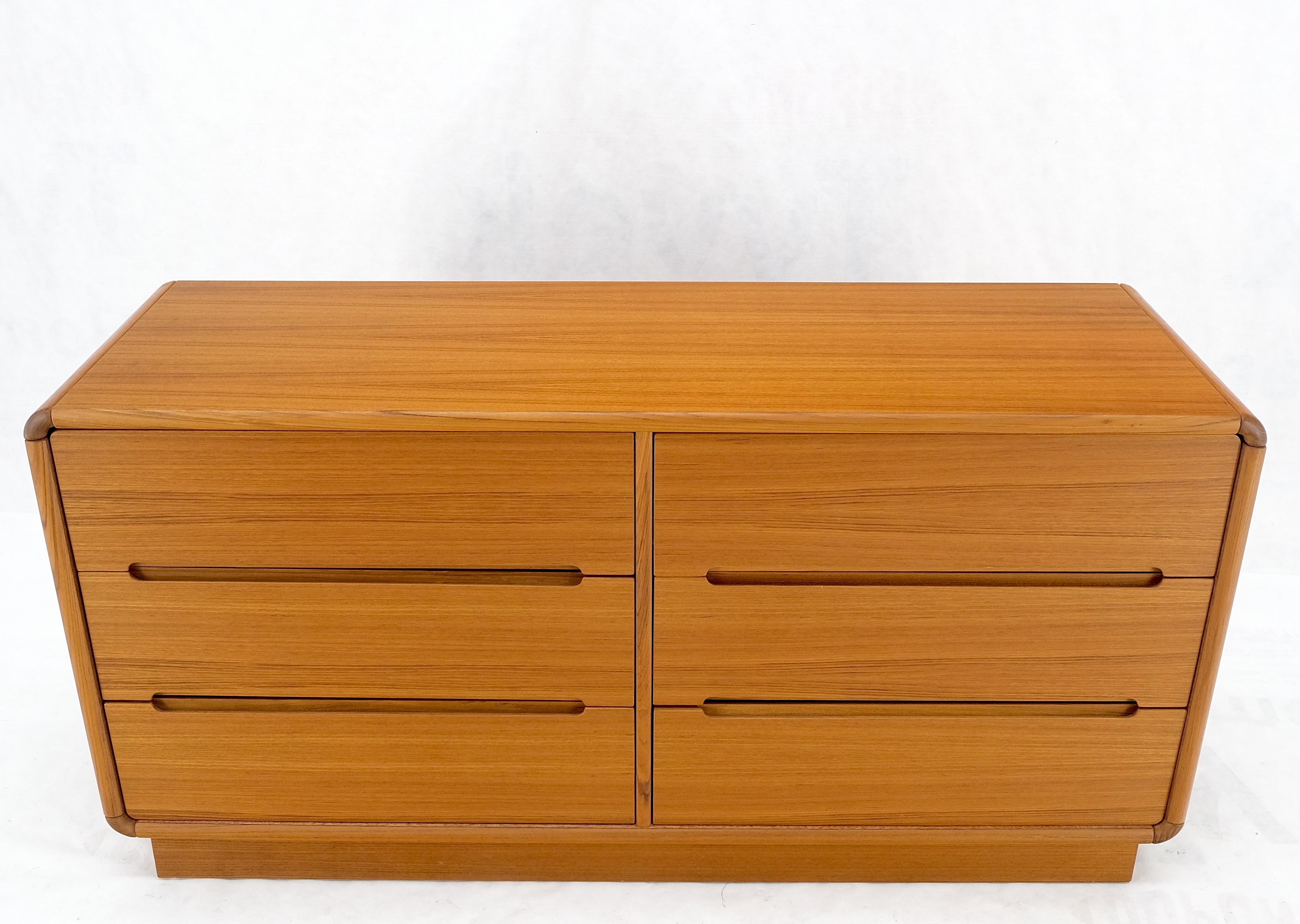 Danish Mid-Century Modern 6 Drawers Compact Teak Dresser Credenza Finished Back 11