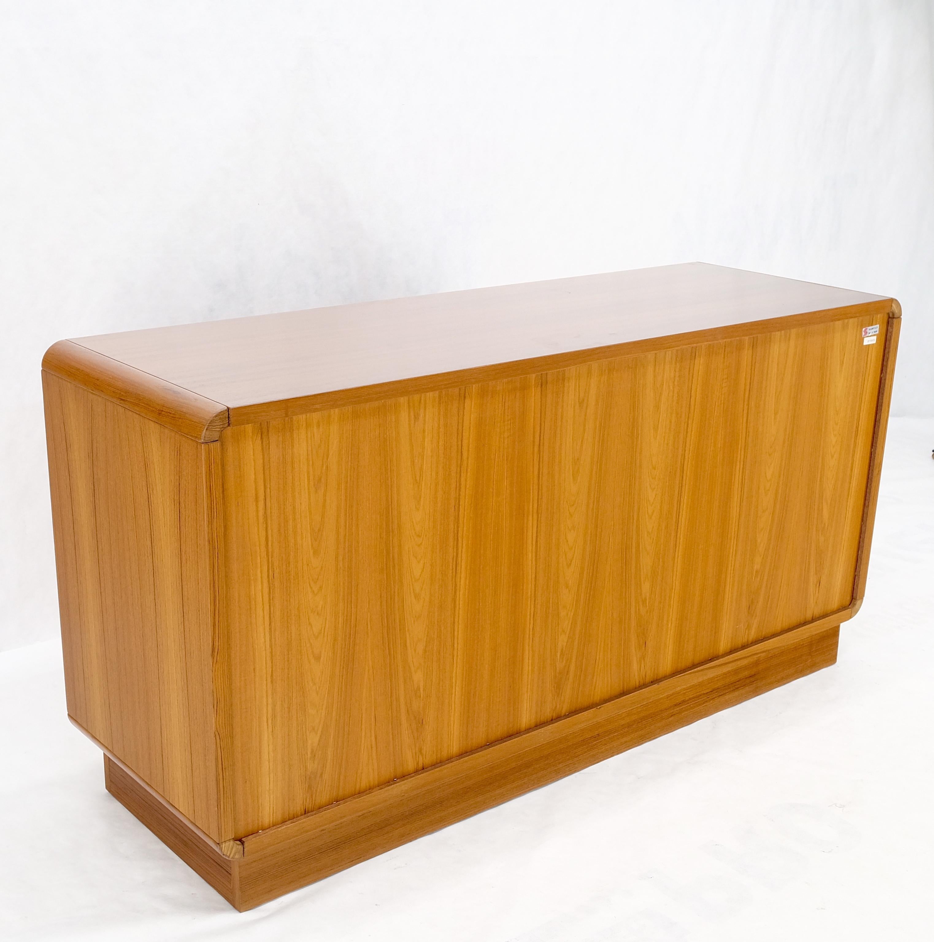 Danish Mid-Century Modern 6 drawers compact teak dresser credenza finished back MINT!.