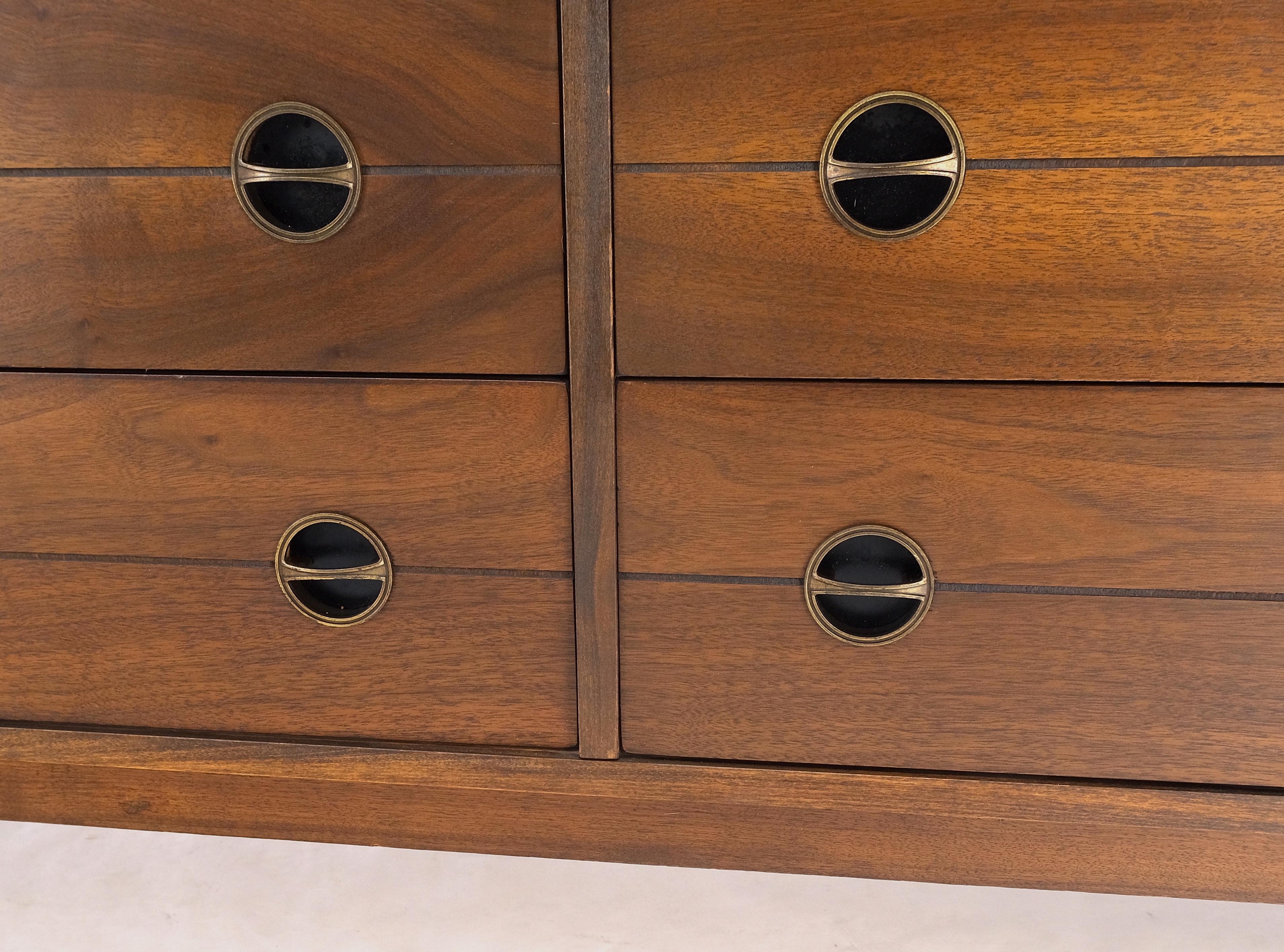 Lacquered Danish Mid Century Modern 6 Drawers Walnut Double Dresser Credenza Round Pulls For Sale