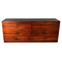 Danish Mid-Century Modern 8-Drawer Rosewood Dresser