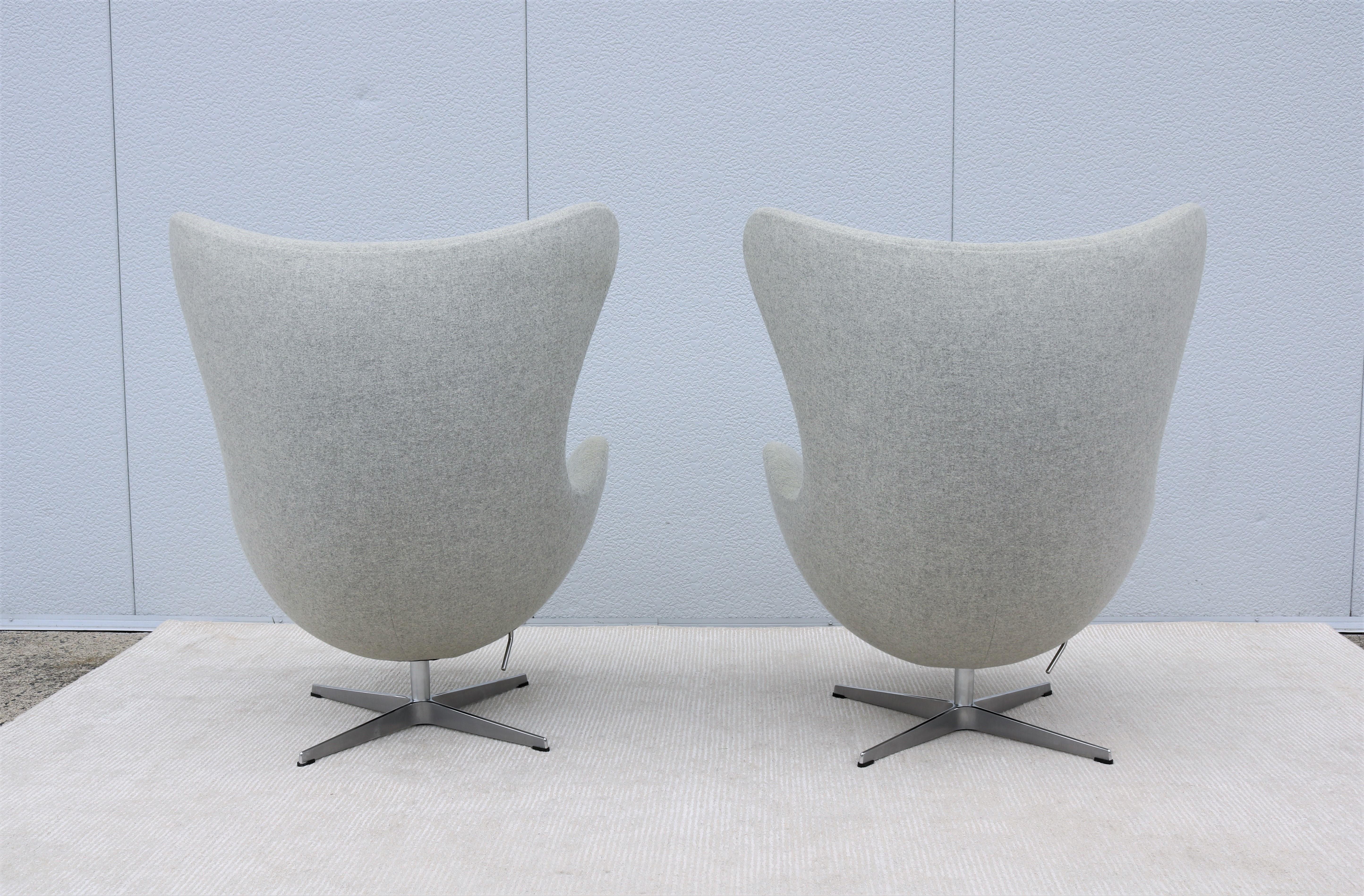 Aluminum Danish Mid-Century Modern Arne Jacobsen for Fritz Hansen Egg Lounge Chair For Sale