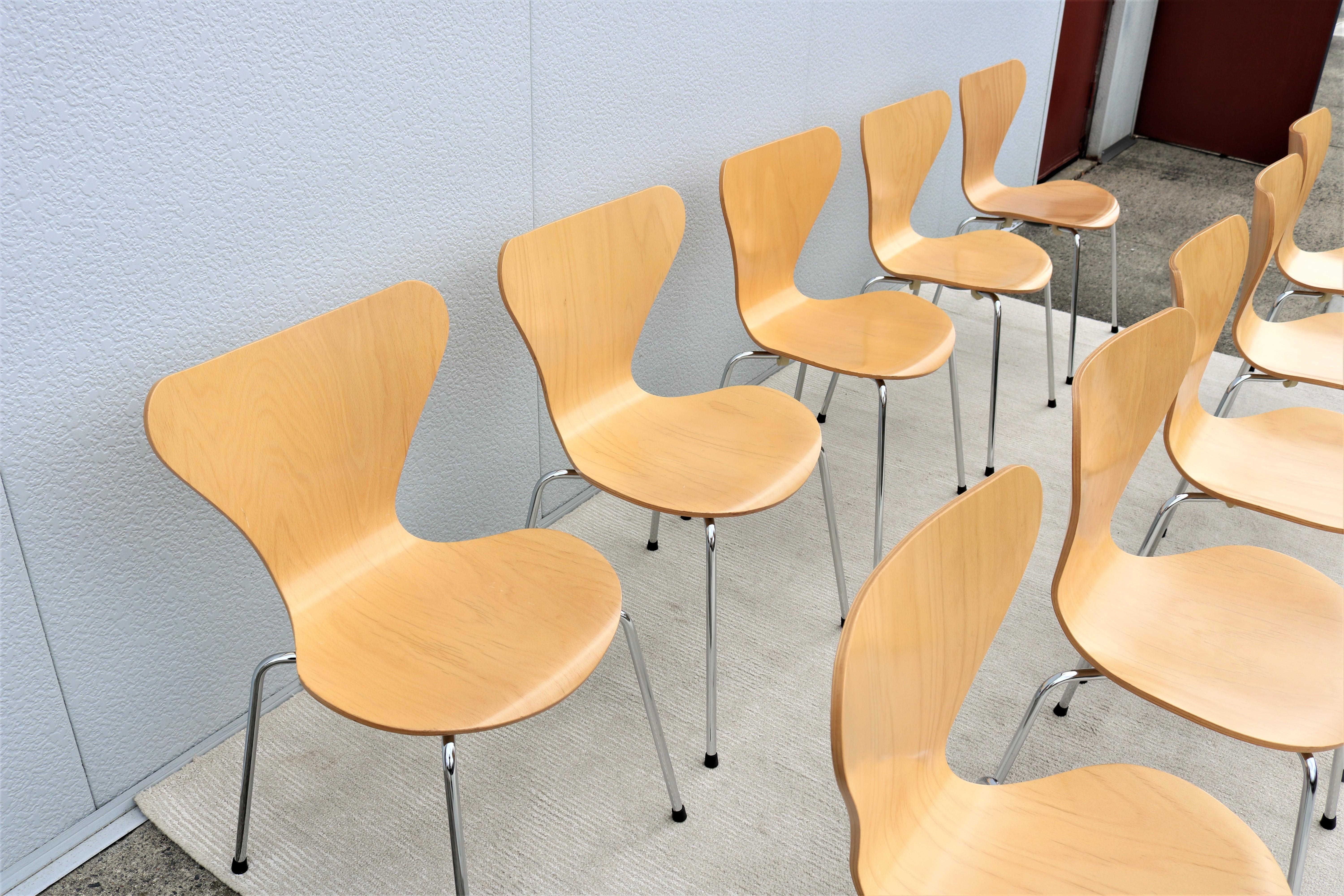Danish Mid-Century Modern Arne Jacobsen Style Series 7 Chairs, Set of 10 4