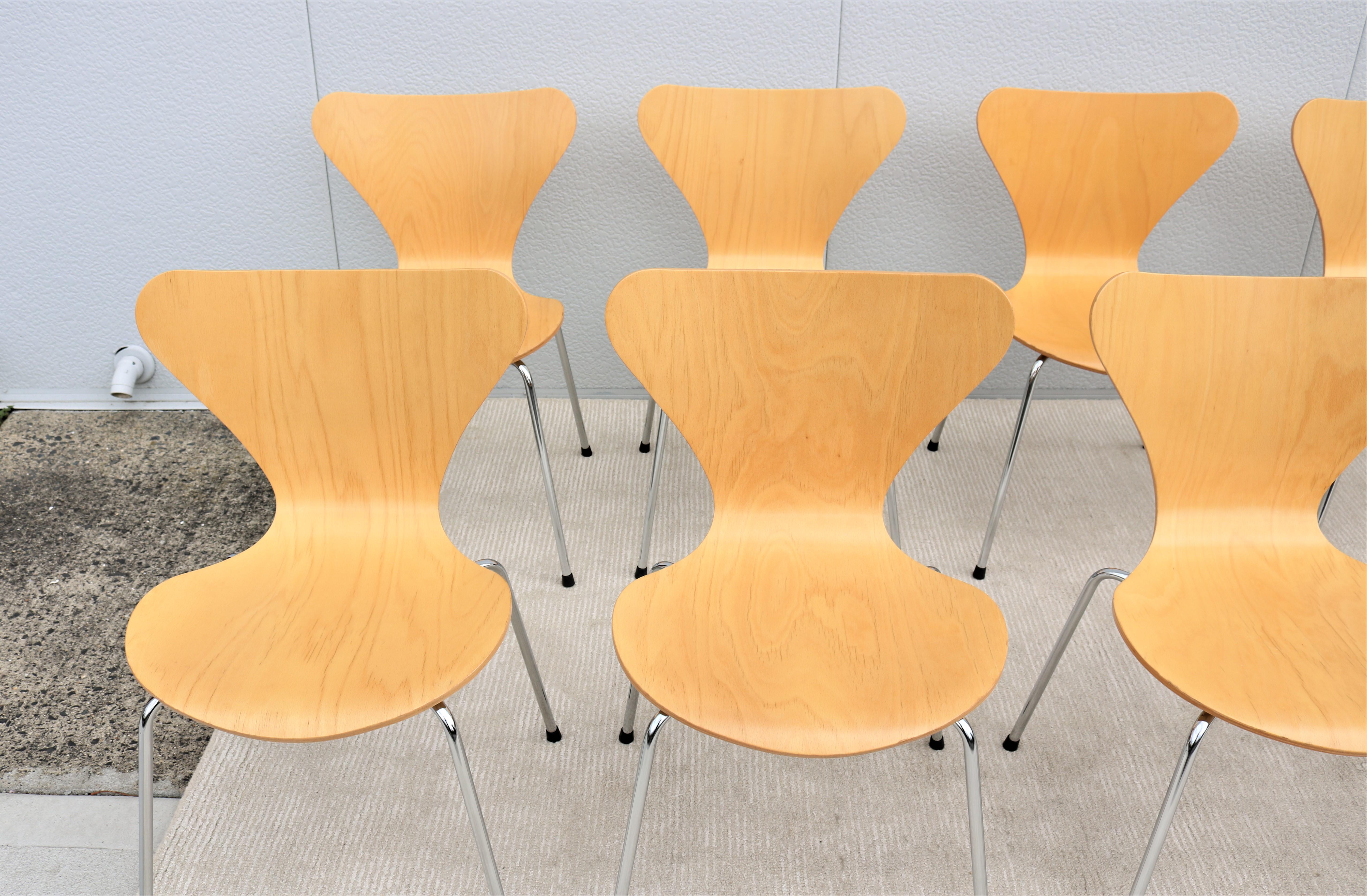 Danish Mid-Century Modern Arne Jacobsen Style Series 7 Chairs, Set of 10 5
