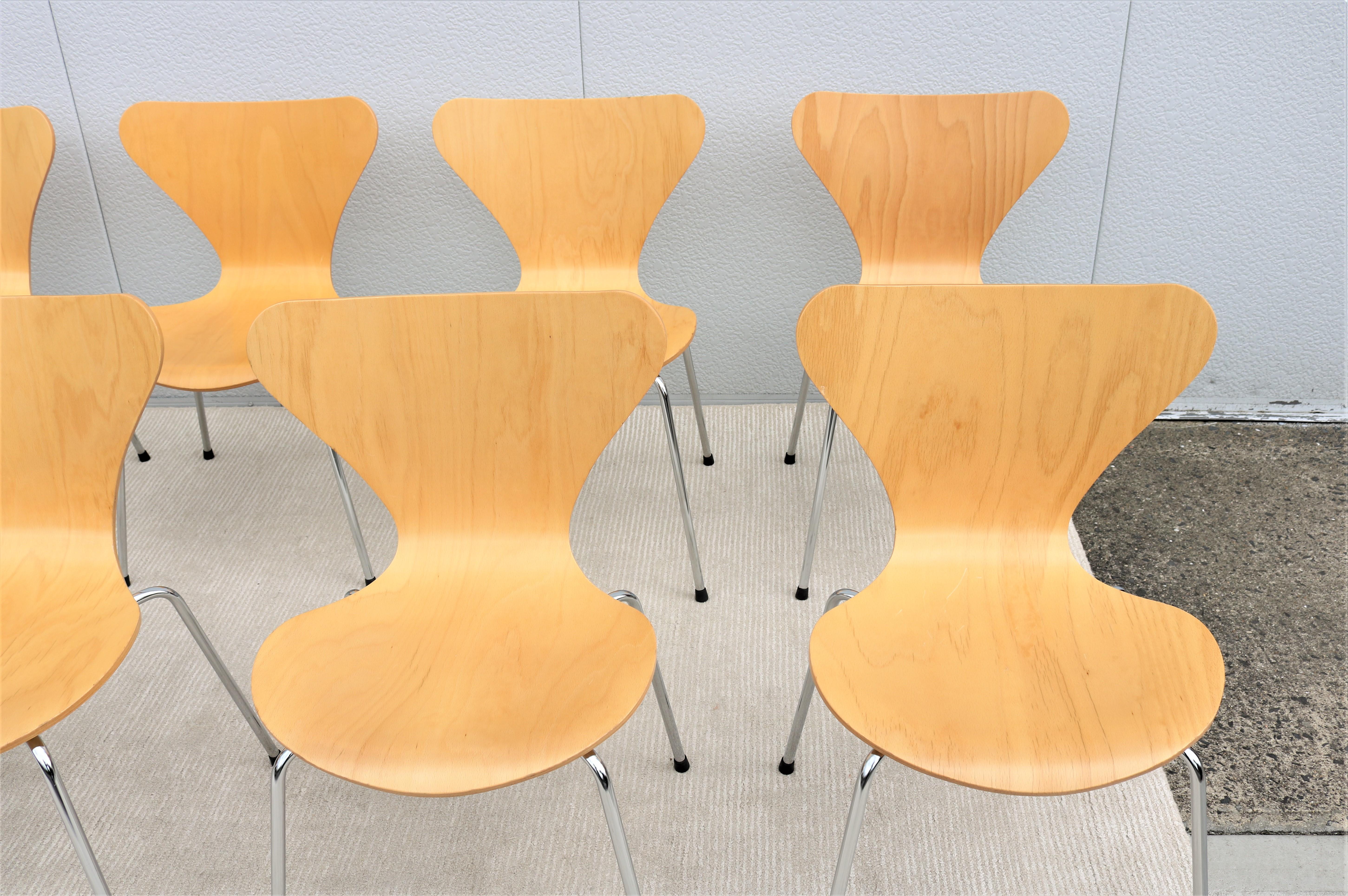 Danish Mid-Century Modern Arne Jacobsen Style Series 7 Chairs, Set of 10 7