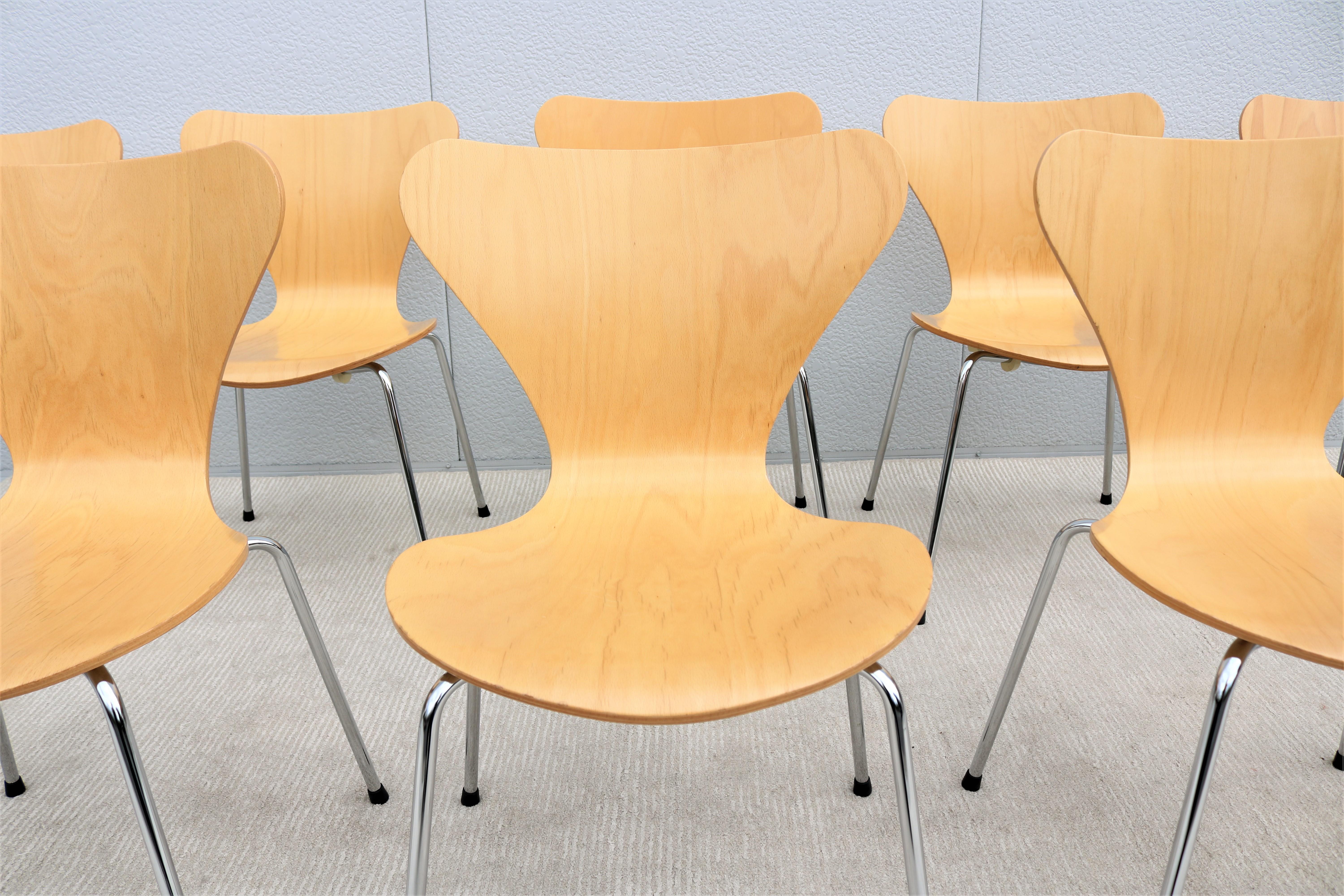 Danish Mid-Century Modern Arne Jacobsen Style Series 7 Chairs, Set of 10 10