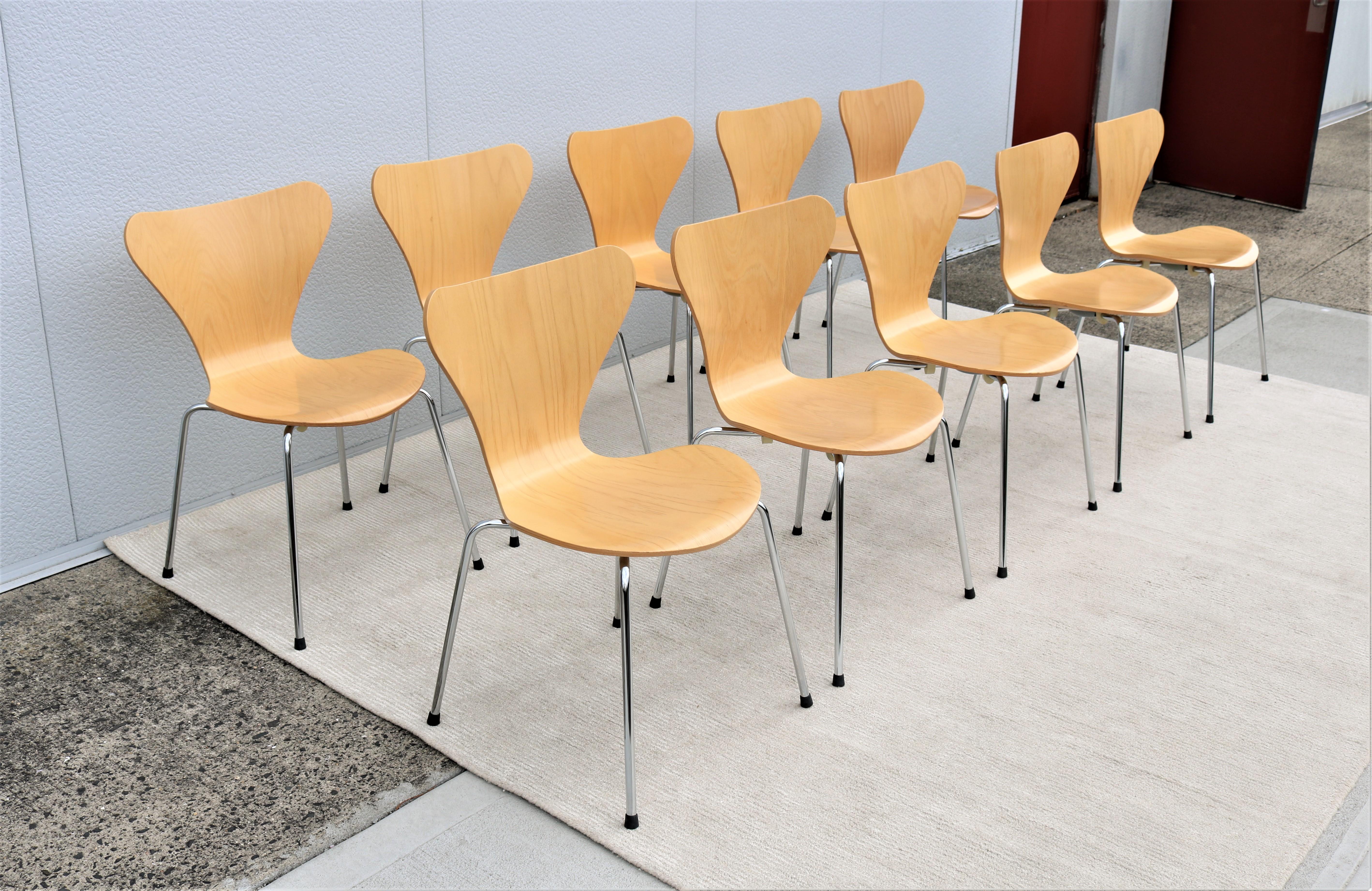 Danish Mid-Century Modern Arne Jacobsen Style Series 7 Chairs, Set of 10 1
