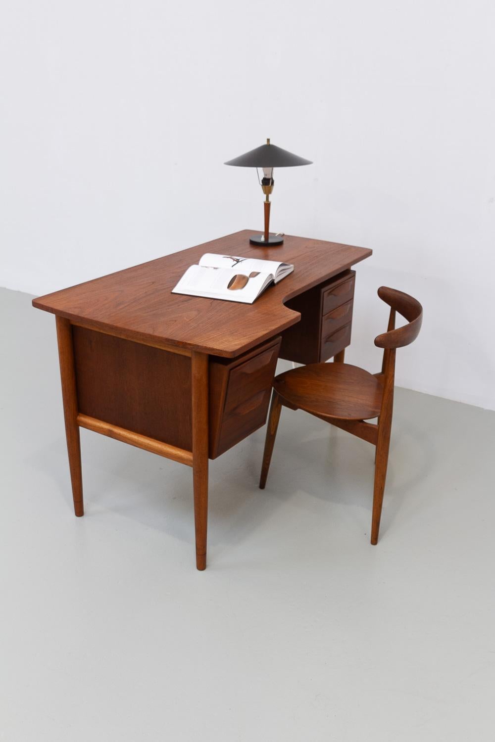 Danish Mid-Century Modern Asymmetrical Teak Desk, 1950s. For Sale 12