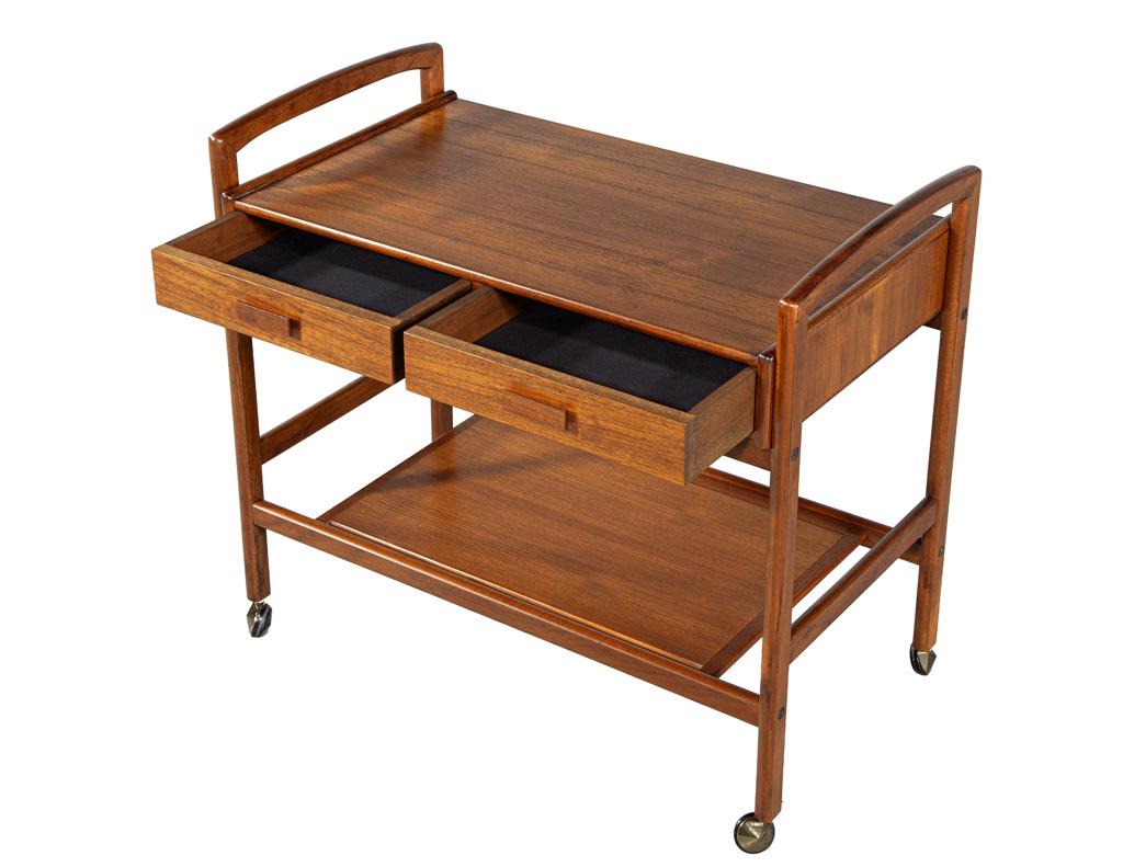 Danish Mid-Century Modern Bar Cart 1960’s by Arrebo Mobler In condizioni buone in vendita a North York, ON