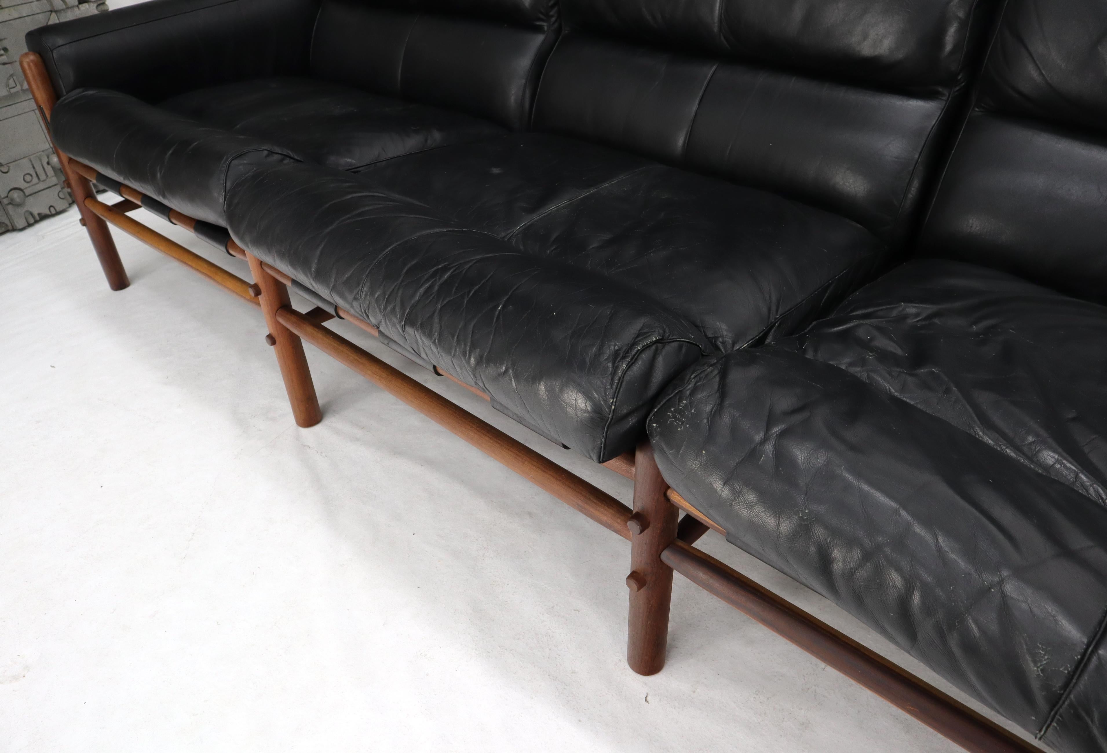 Danish Mid-Century Modern Black Leather Arne Norell Kontiki Sofa In Good Condition In Rockaway, NJ