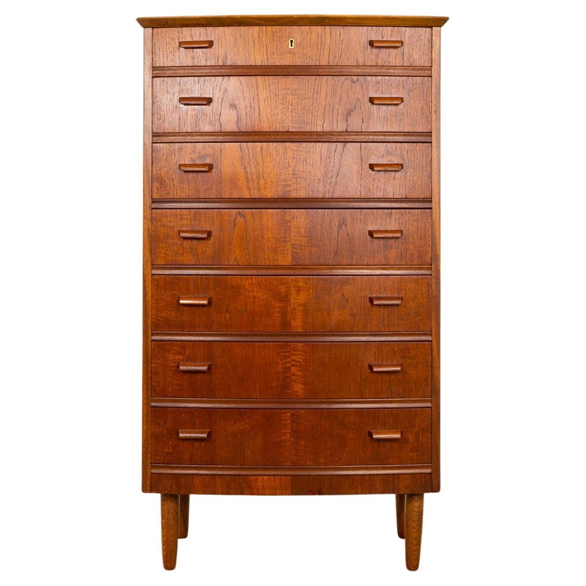 Bow Front English Dresser For Sale at 1stDibs