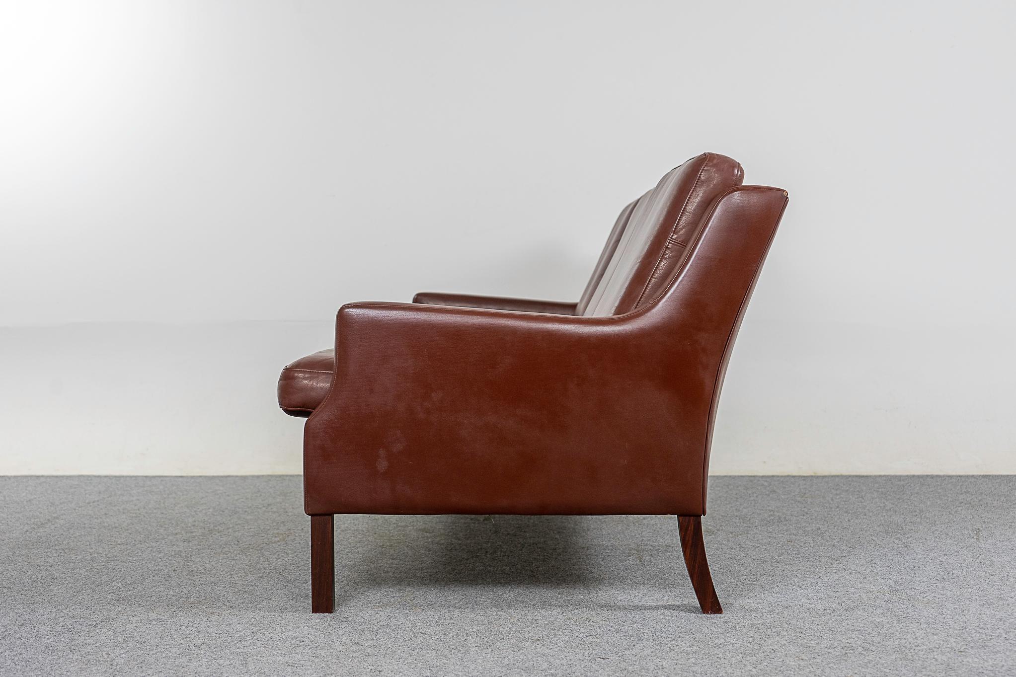 Danish Mid-Century Modern Brown Leather Sofa  For Sale 2