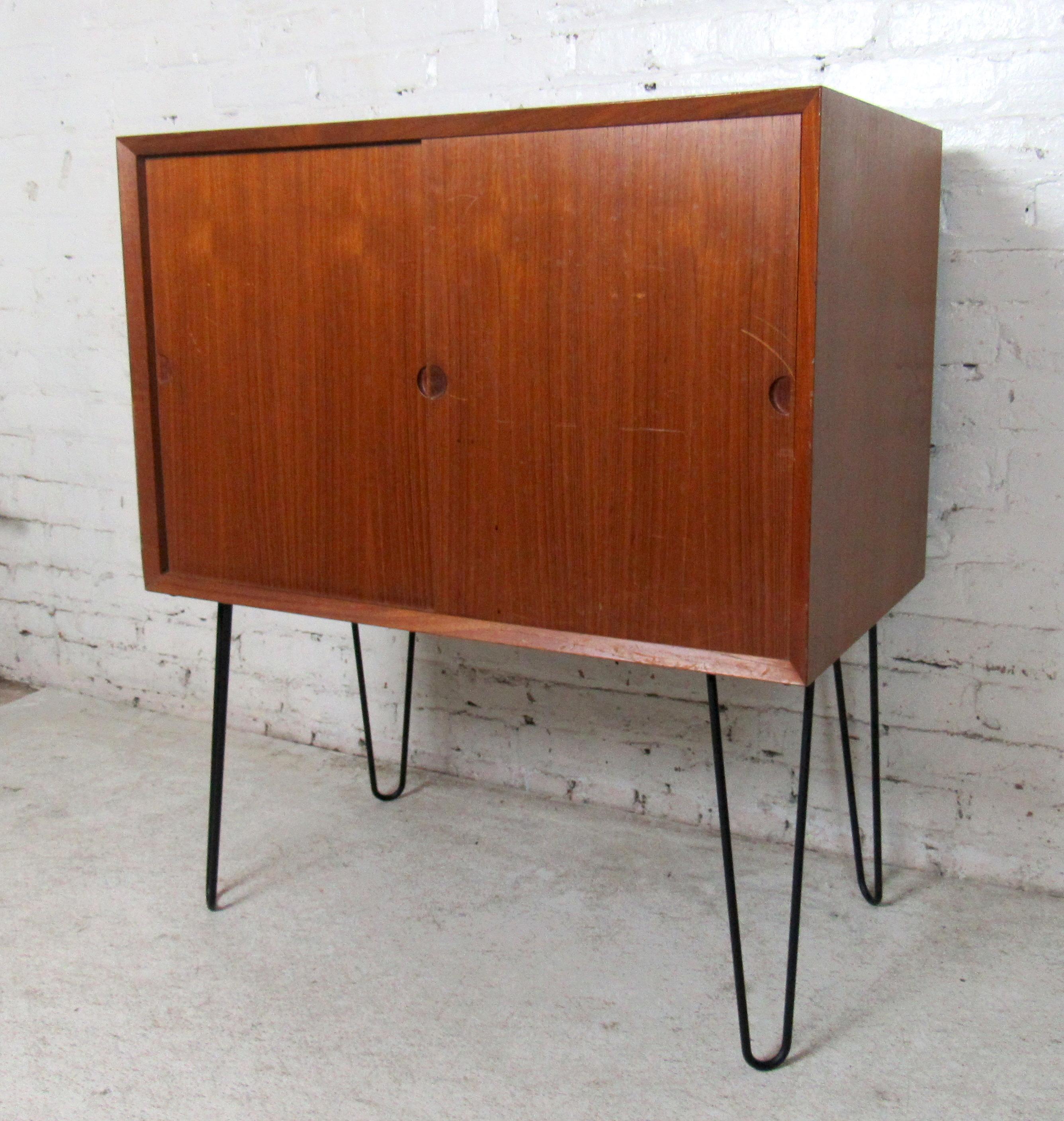 Danish Mid-Century Modern Cabinet In Good Condition In Brooklyn, NY