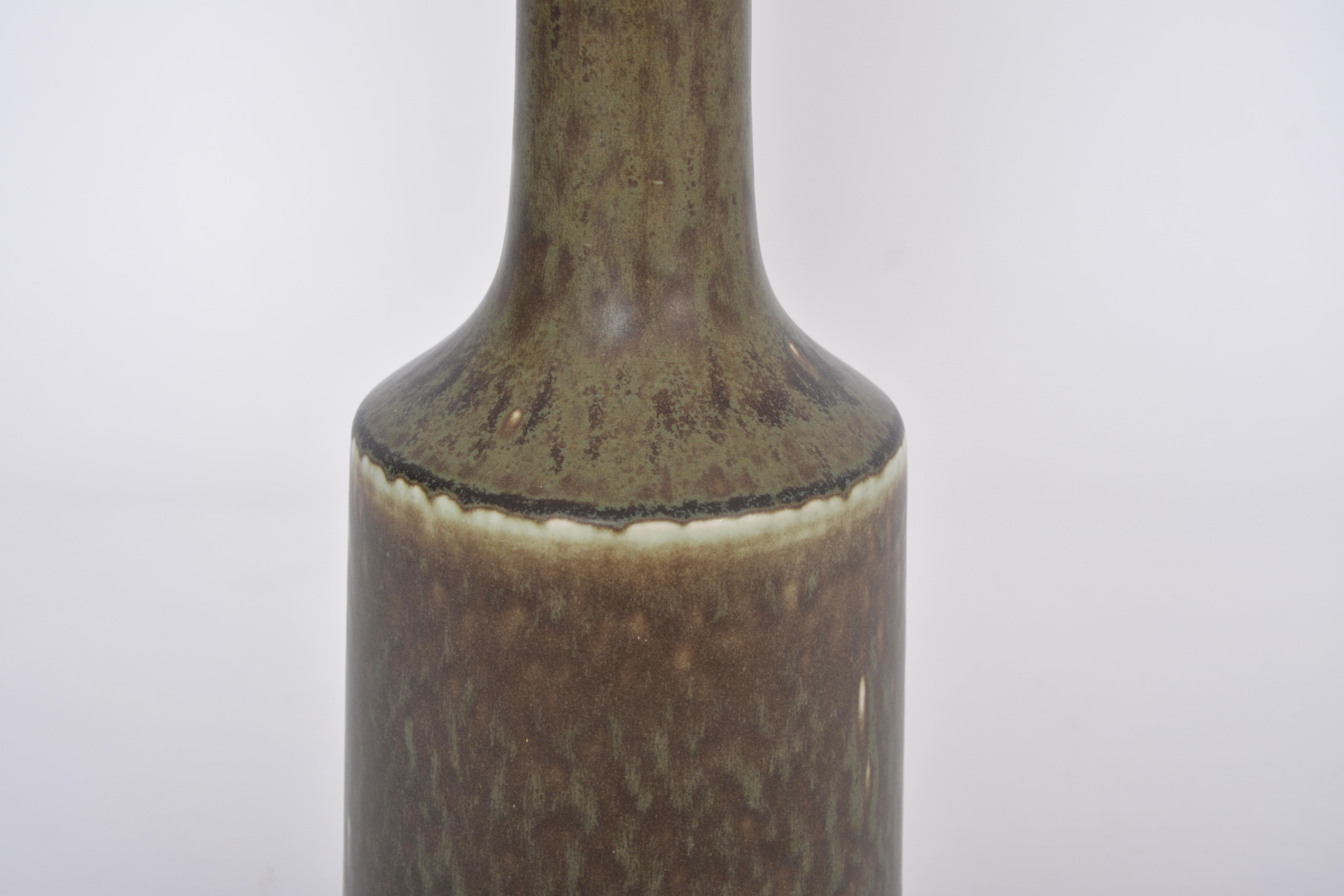 Dänische Keramik-Tischlampe von Desiree Stentoj, Moderne der Mitte des Jahrhunderts im Angebot 1