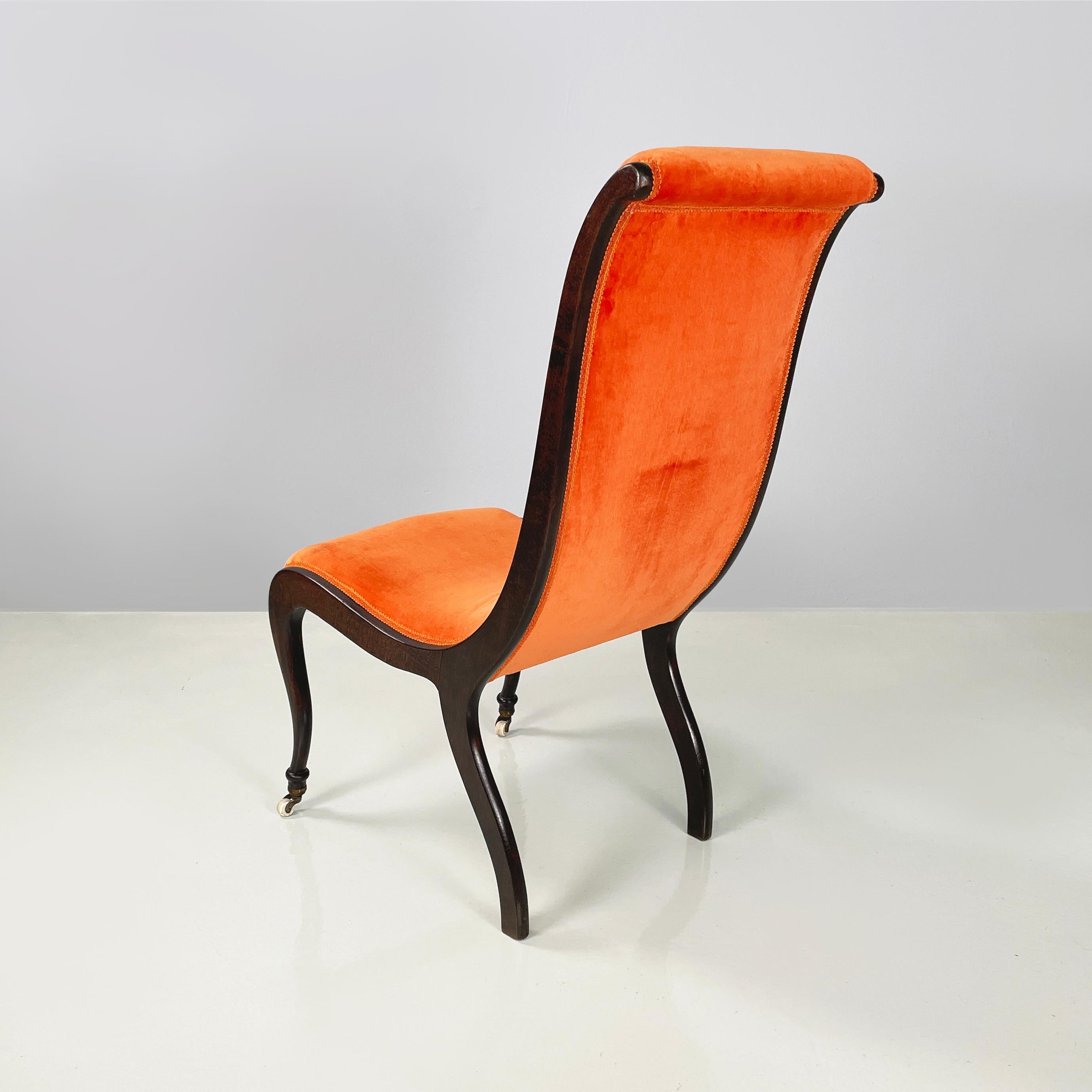 Dänischer Stuhl aus der Mitte des Jahrhunderts, orangefarbener Samt und dunkles Holz, 1950er Jahre (Danish) im Angebot