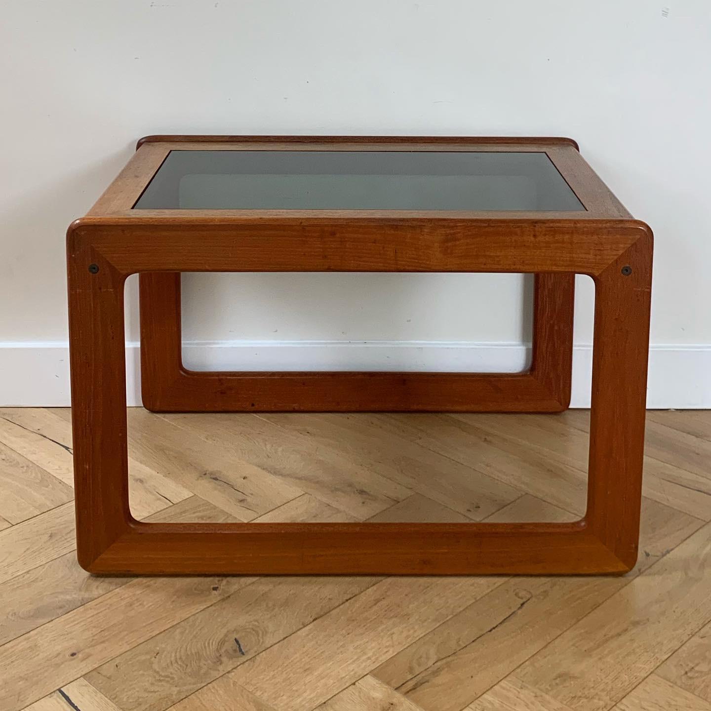Danish Mid-Century Modern Cocktail / End Table by Komfort, 1960s In Good Condition In View Park, CA