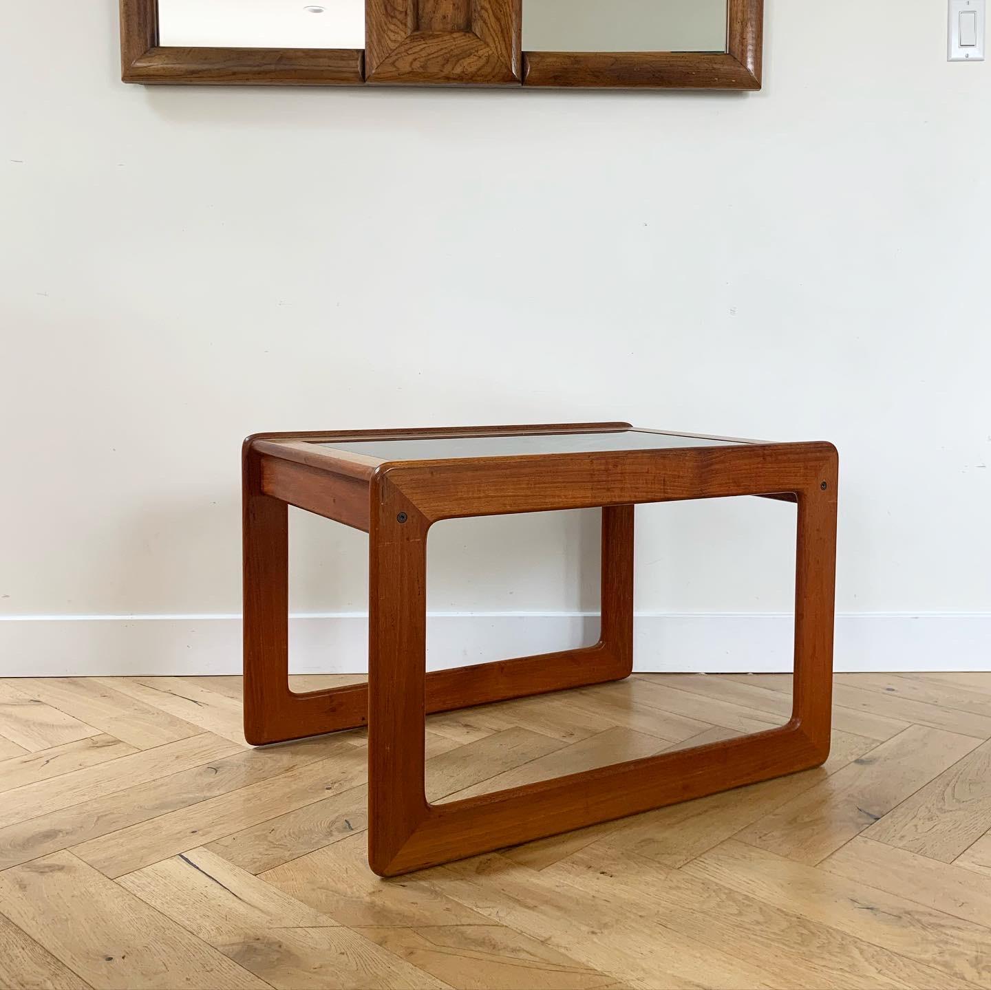 Mid-20th Century Danish Mid-Century Modern Cocktail / End Table by Komfort, 1960s