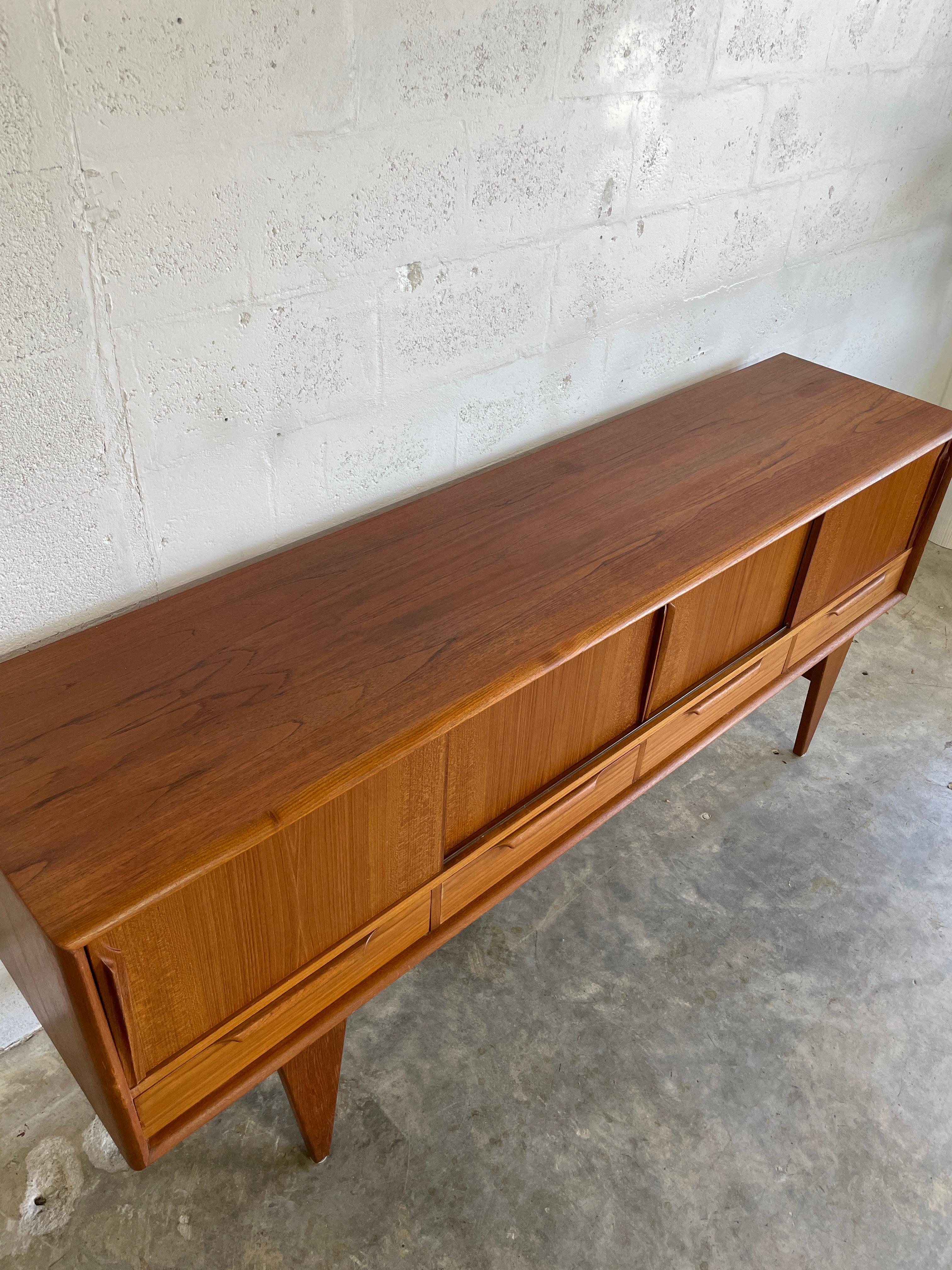 Mid-20th Century Danish Mid Century Modern Credenza or Console Illum Wikkelso