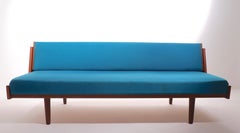 Danish Mid-Century Modern Daybed Sofa by Hans Wegner for Getma