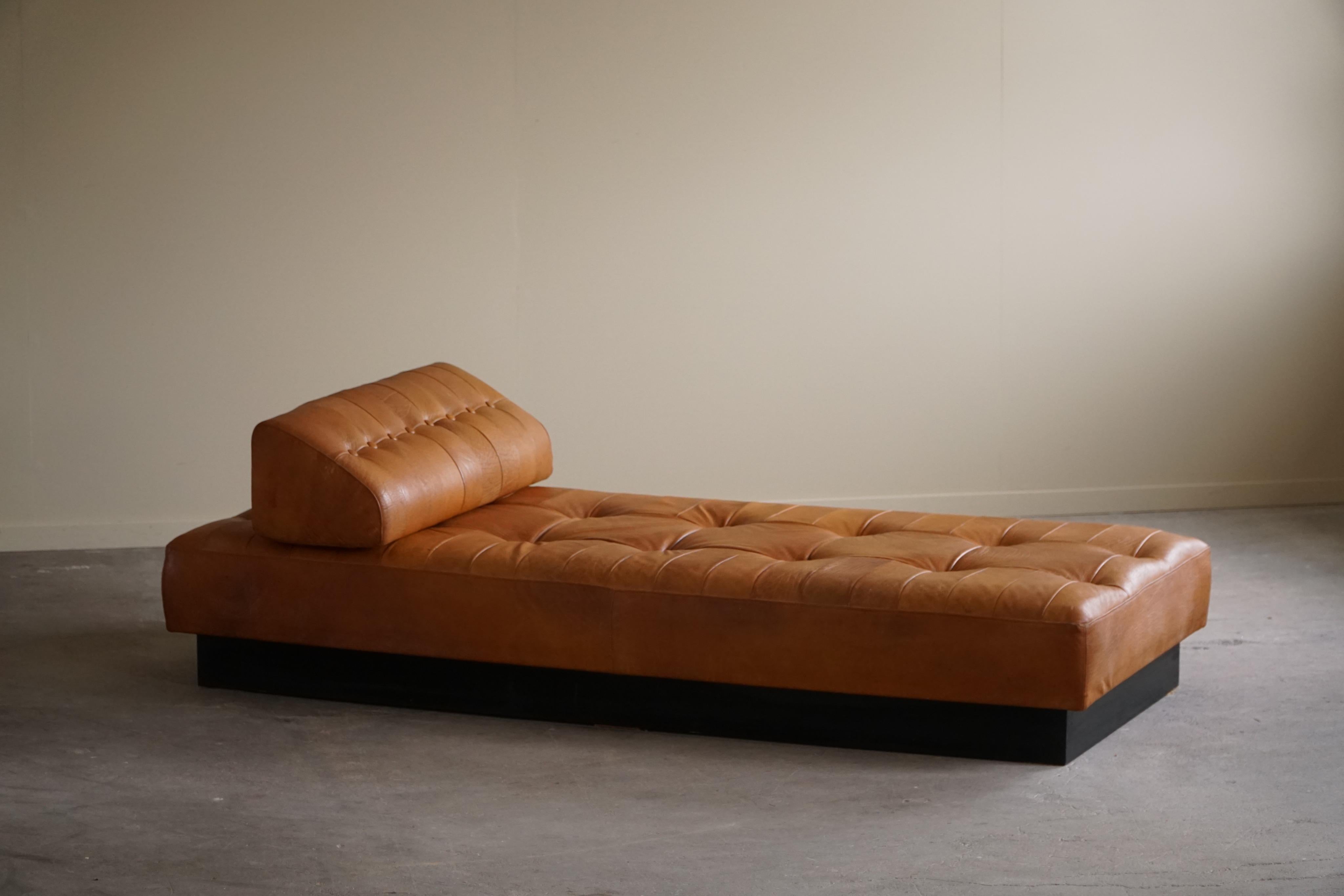 Danish Mid-Century Modern Daybed/Sofa in Cognac Brown Leather, Made in 1960s 3