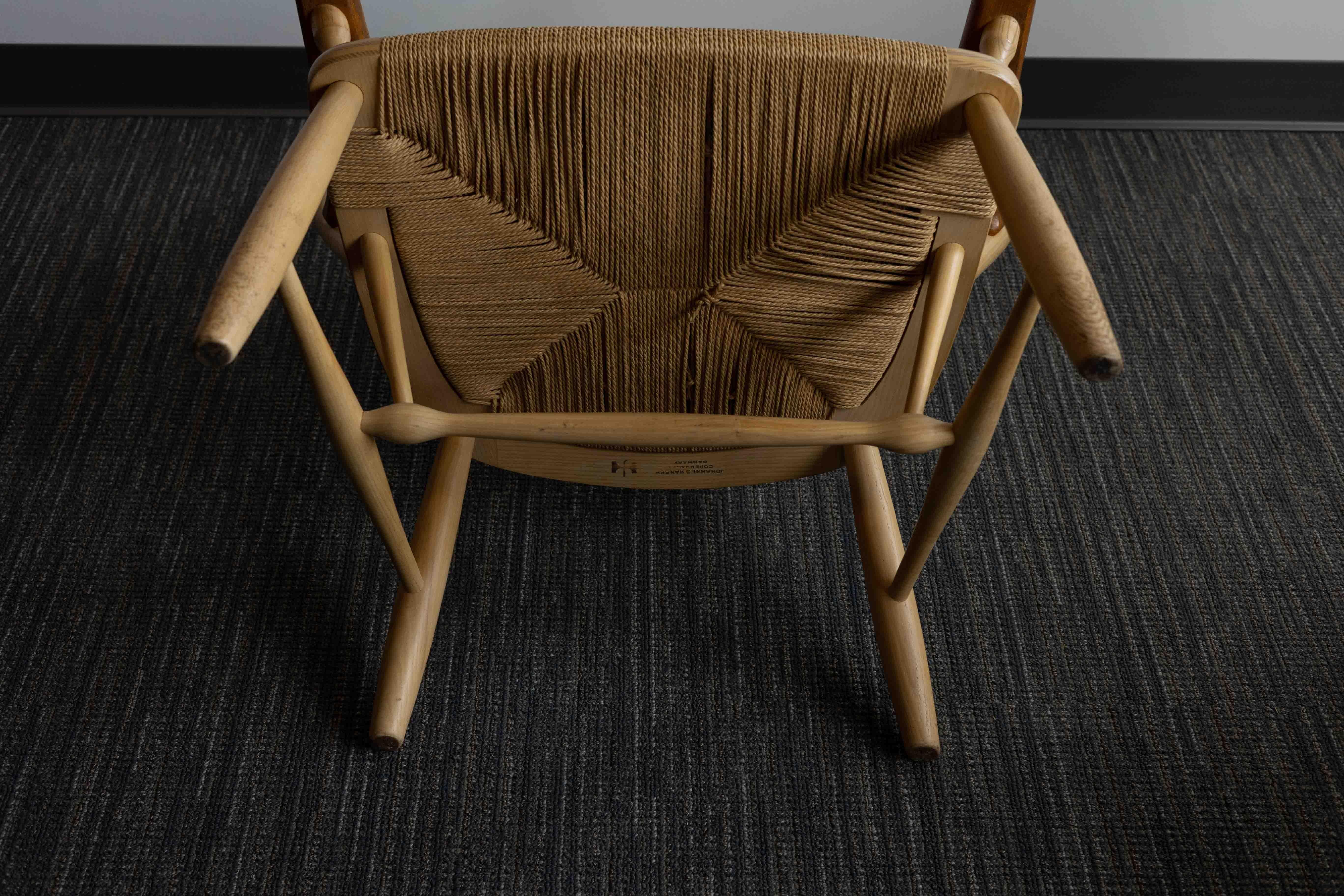 Danish Mid-Century Modern Design Hans Wegner Peacock Chair For Sale 12