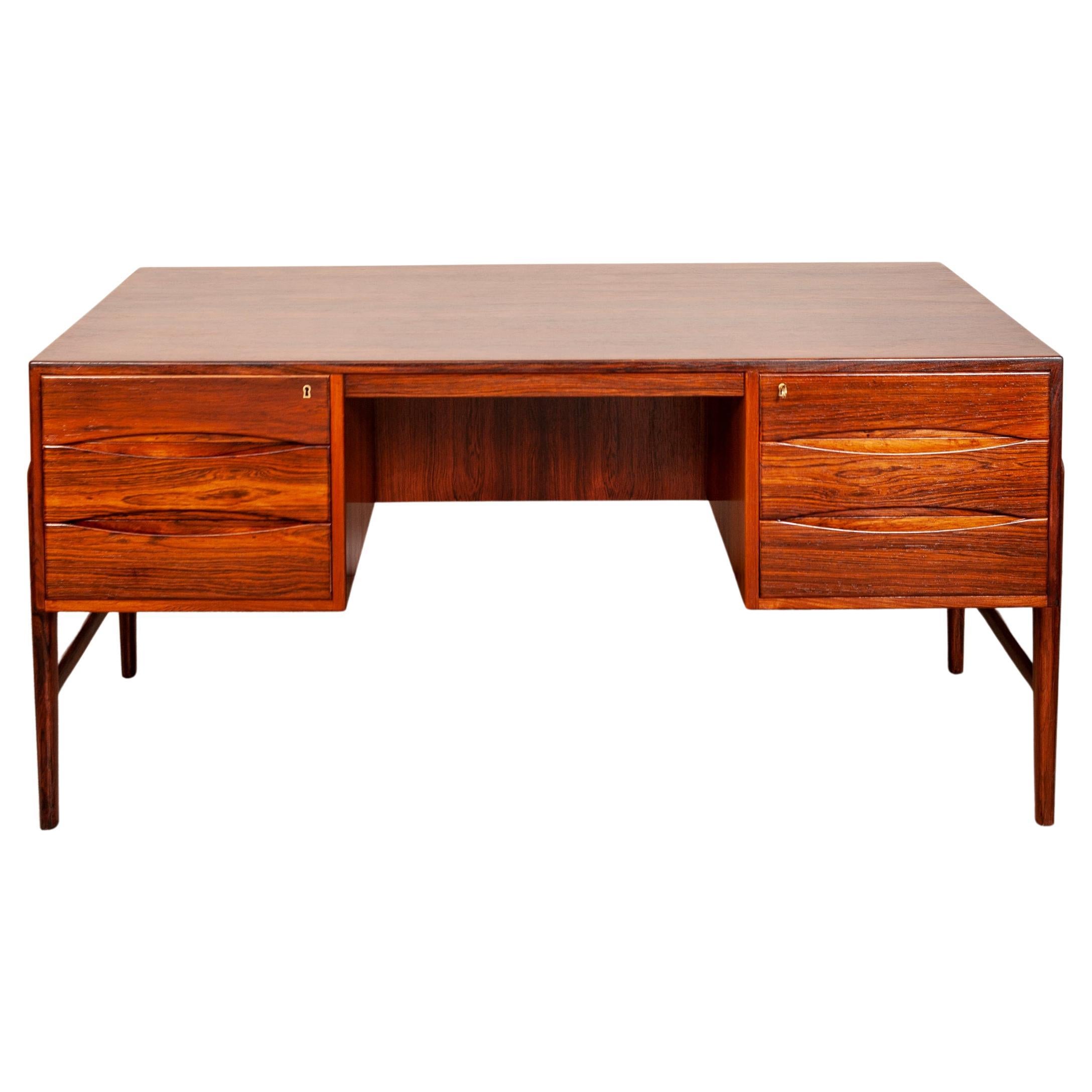 Danish Mid-Century Modern Desk in Brazilian Rosewood For Sale