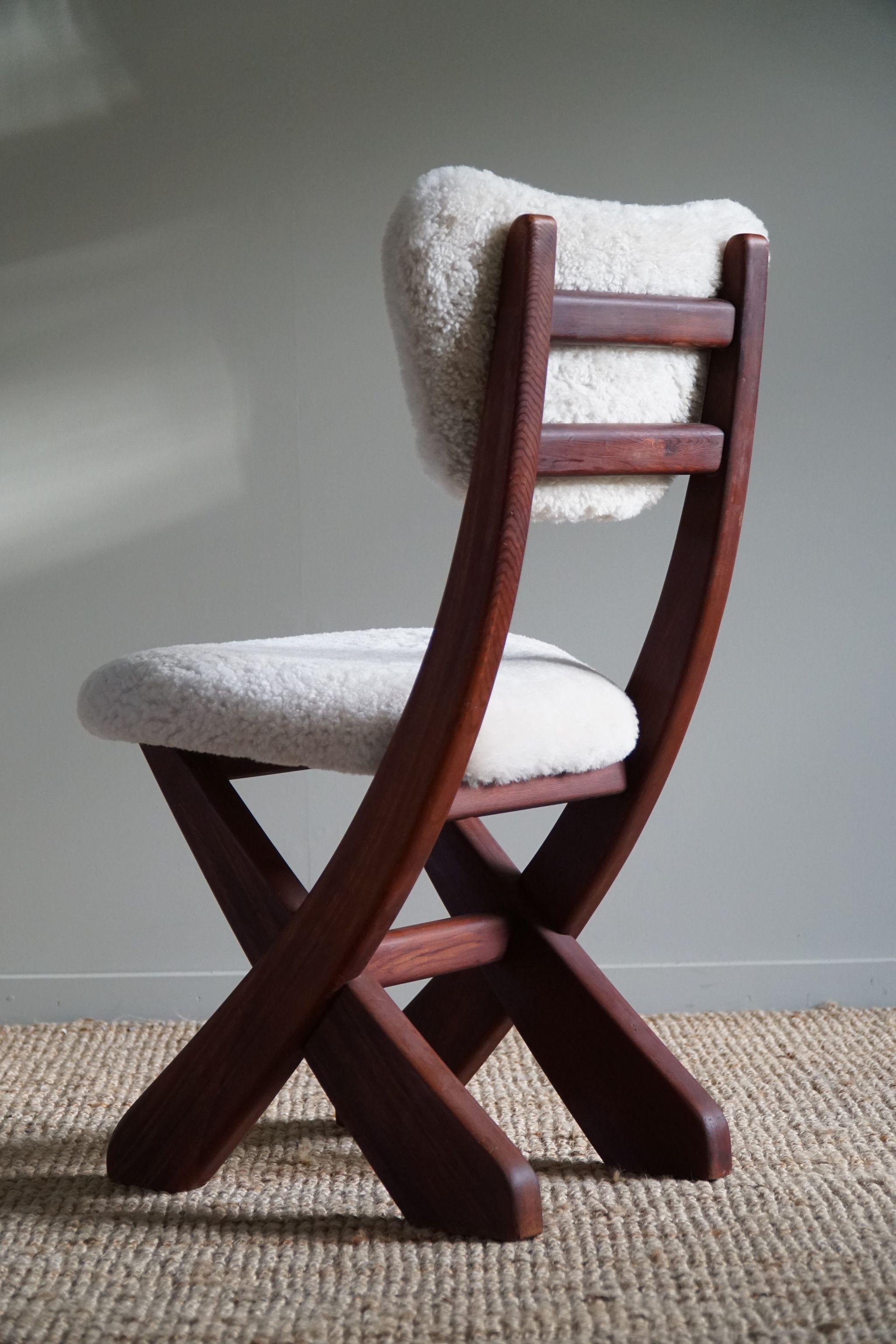 Danish Mid Century Modern, Dining Chair in Pine & Lambswool, 1970s In Good Condition For Sale In Odense, DK