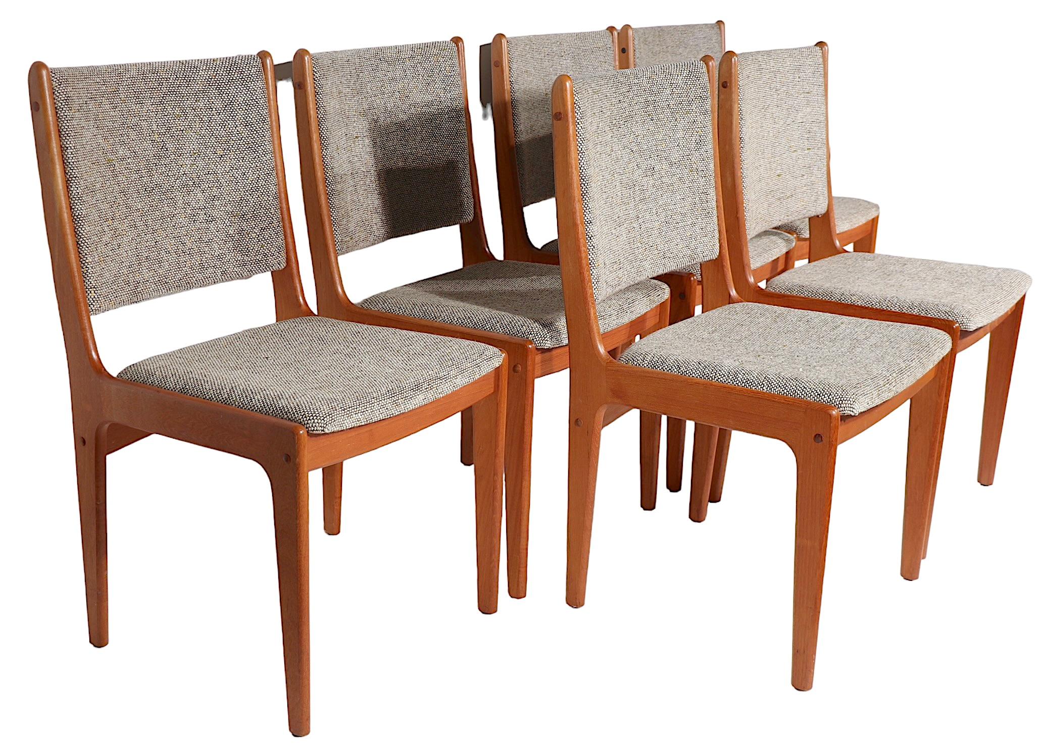 Danish Mid Century Modern Dining Chairs by Johannes Andersen for Uldum Mobler  For Sale 5