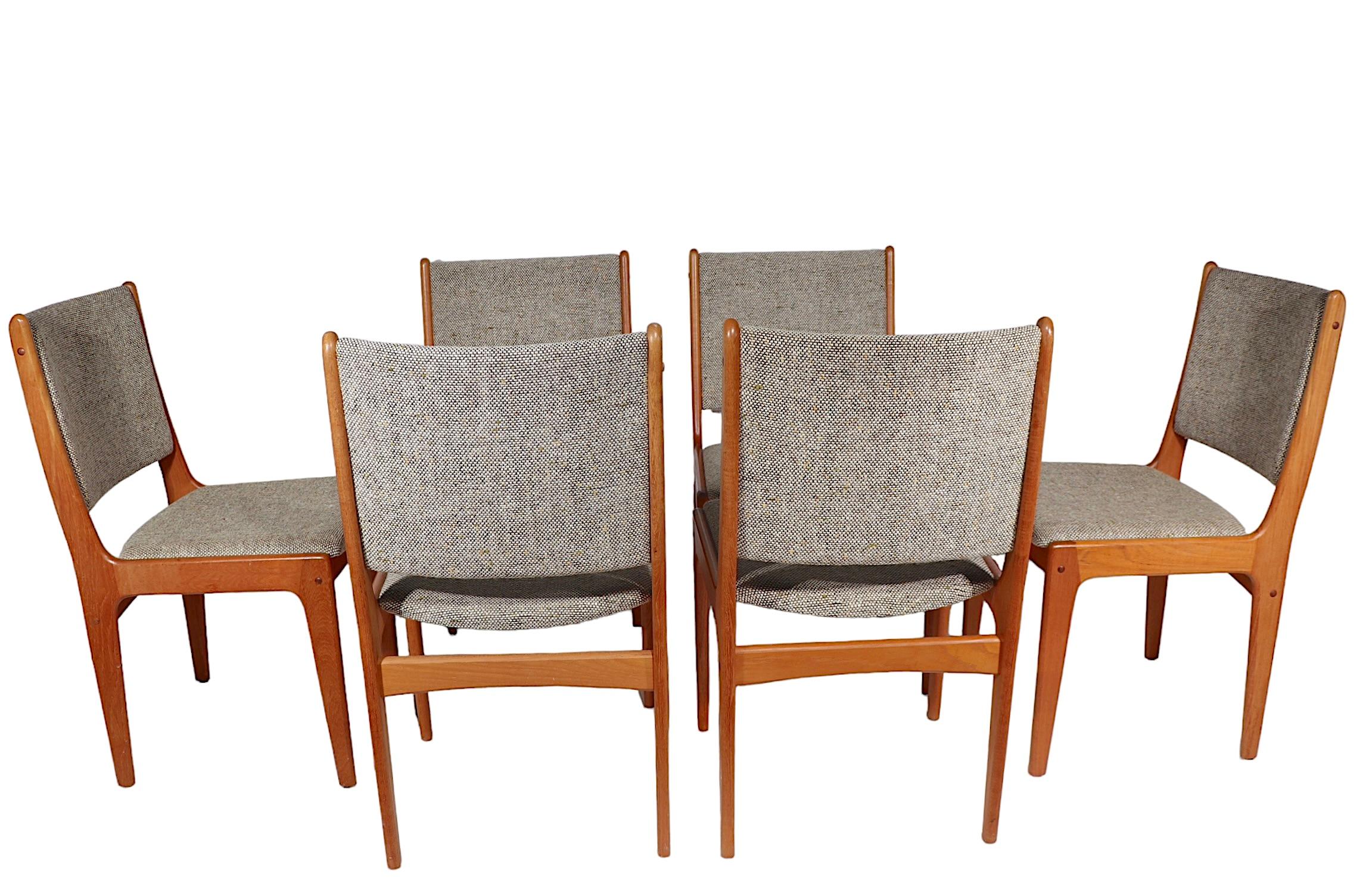Danish Mid Century Modern Dining Chairs by Johannes Andersen for Uldum Mobler  For Sale 2