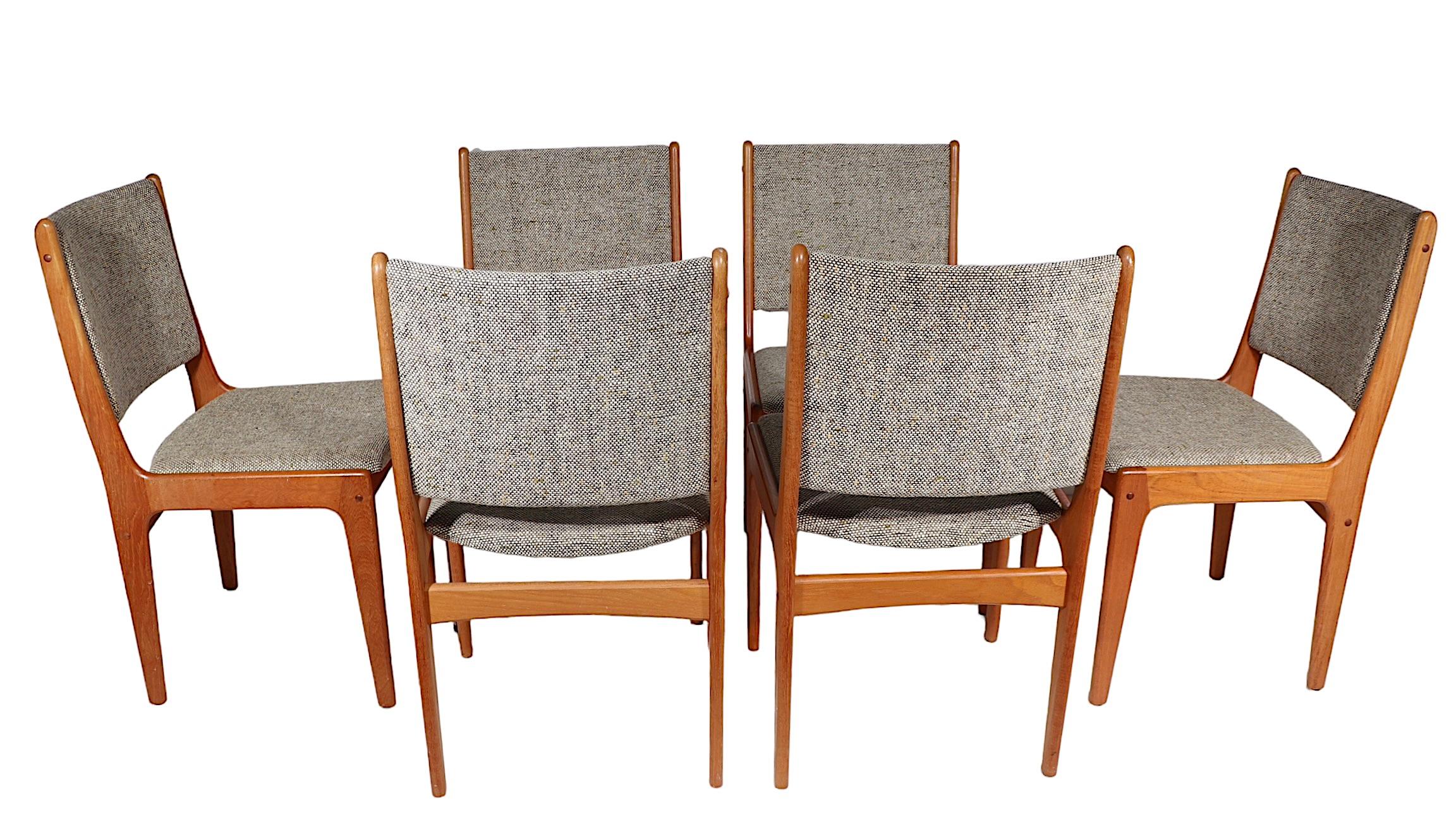 Danish Mid Century Modern Dining Chairs by Johannes Andersen for Uldum Mobler  For Sale 3