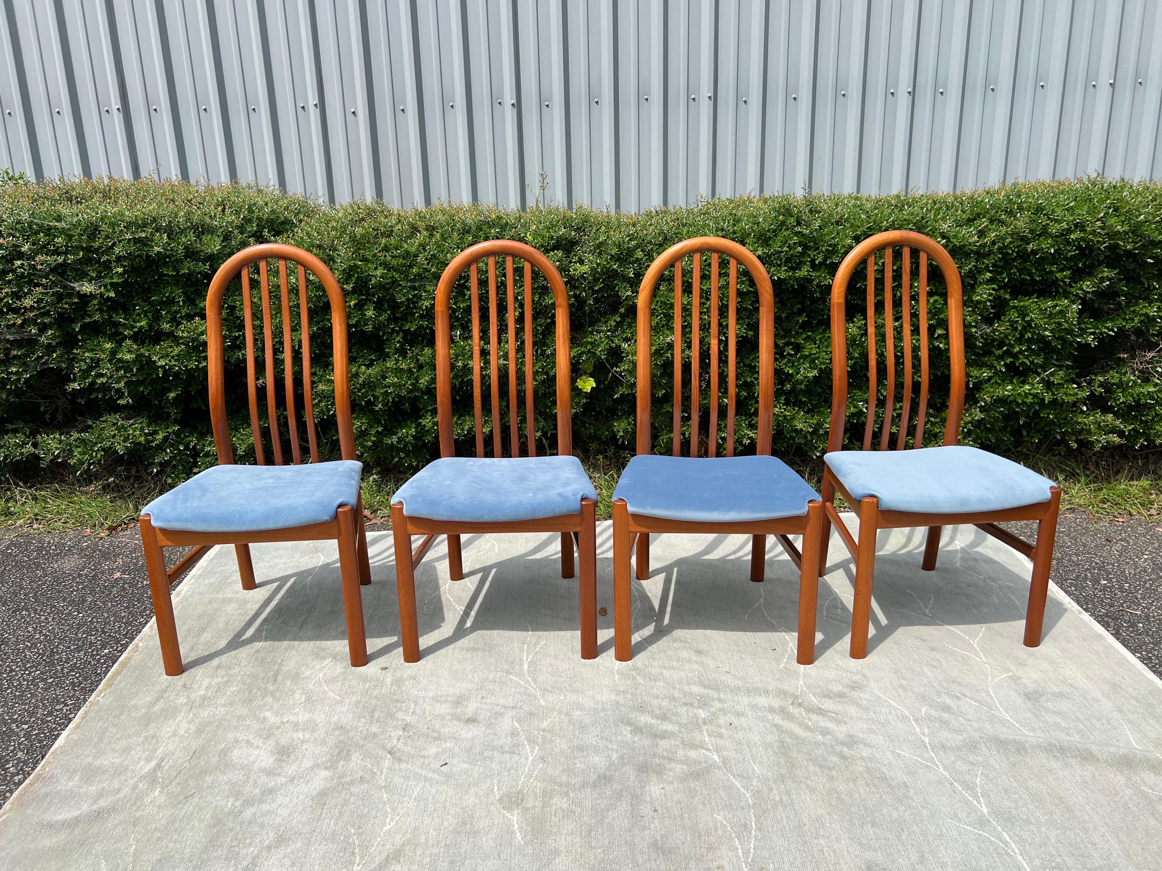 Dänische moderne Esszimmerstühle aus der Mitte des Jahrhunderts von Schou Andersen, neu gepolstert im Angebot 6