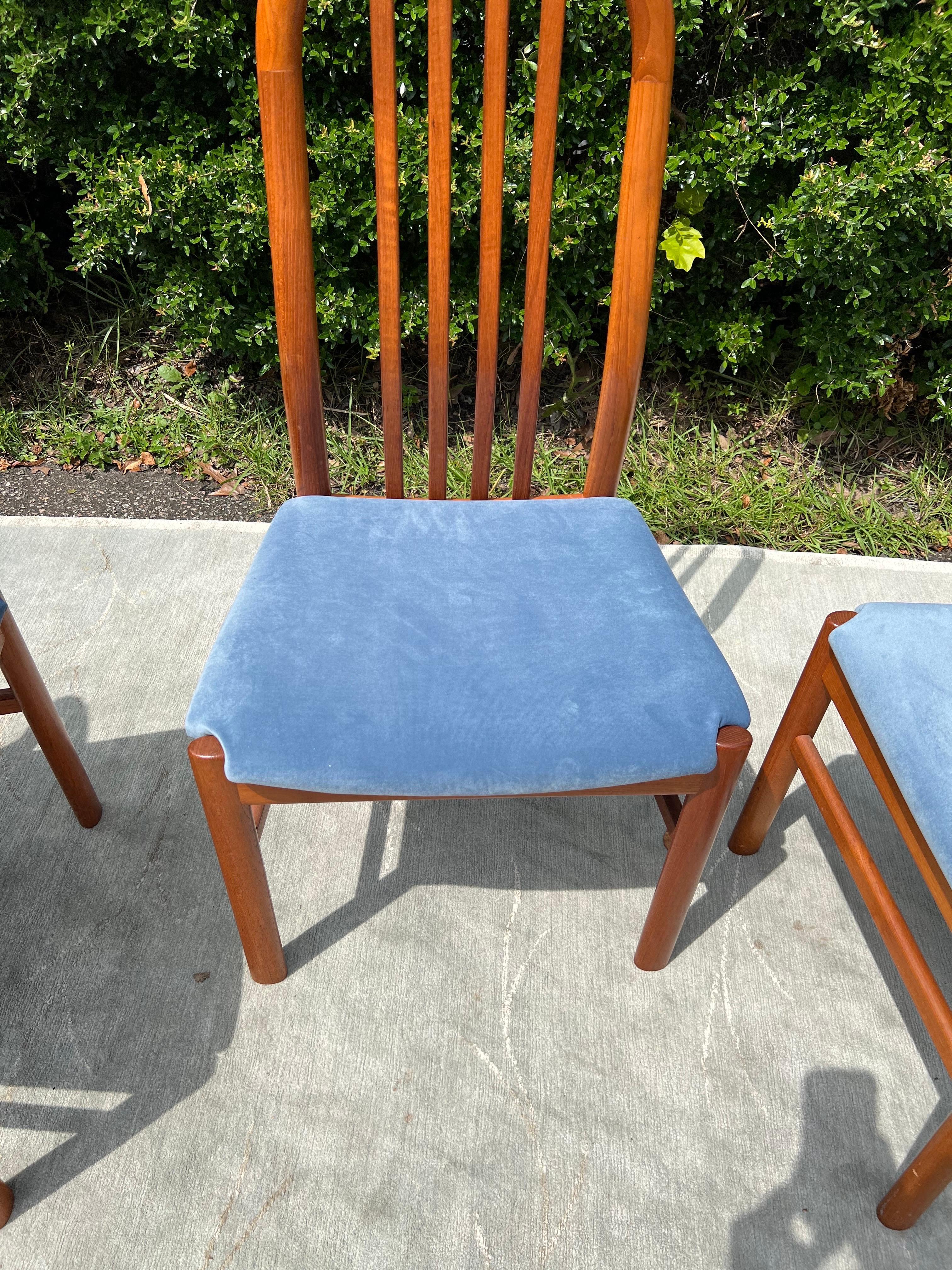 Dänische moderne Esszimmerstühle aus der Mitte des Jahrhunderts von Schou Andersen, neu gepolstert im Angebot 8
