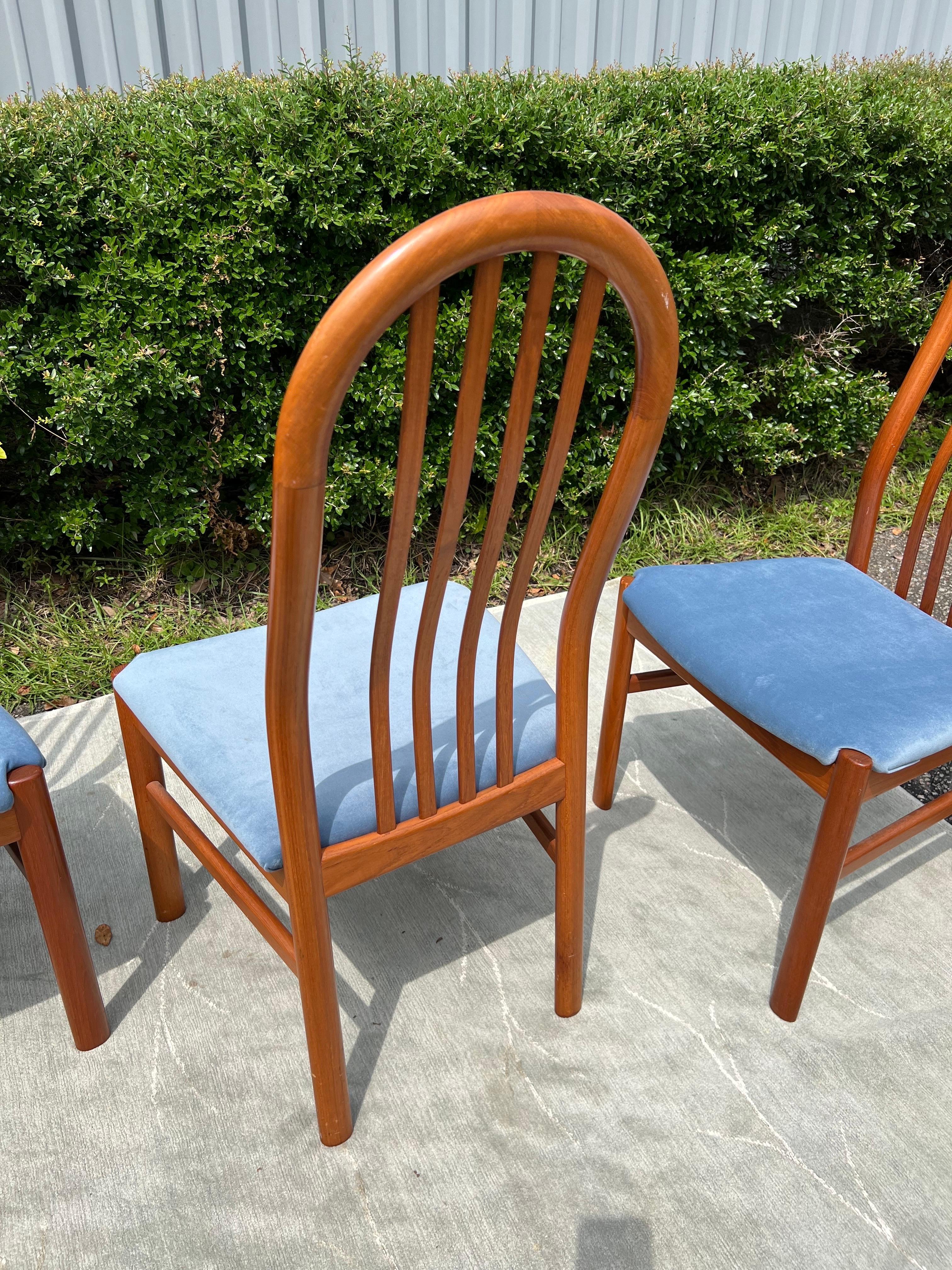 Dänische moderne Esszimmerstühle aus der Mitte des Jahrhunderts von Schou Andersen, neu gepolstert im Angebot 11