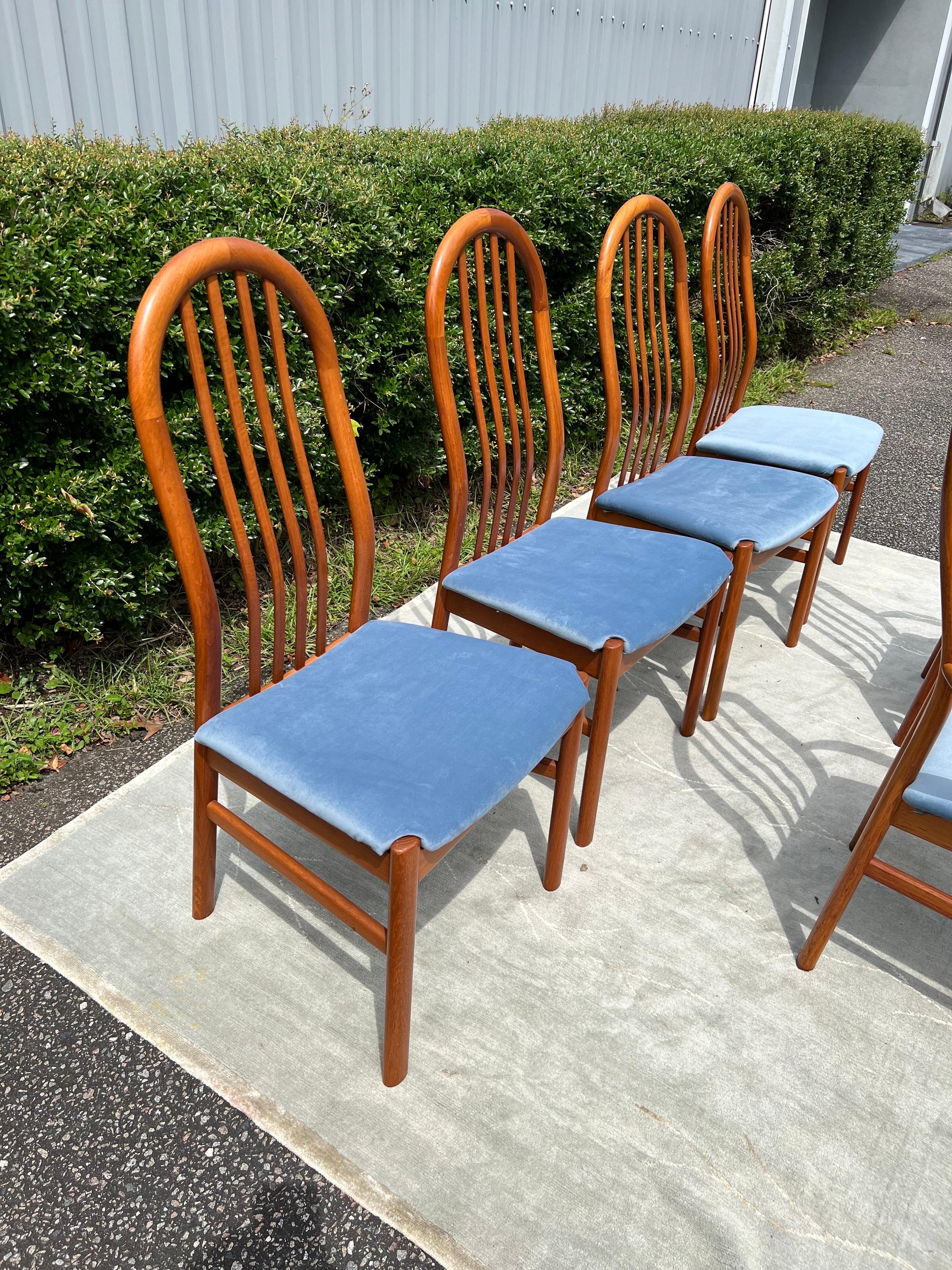 Dänische moderne Esszimmerstühle aus der Mitte des Jahrhunderts von Schou Andersen, neu gepolstert im Zustand „Gut“ im Angebot in Charleston, SC