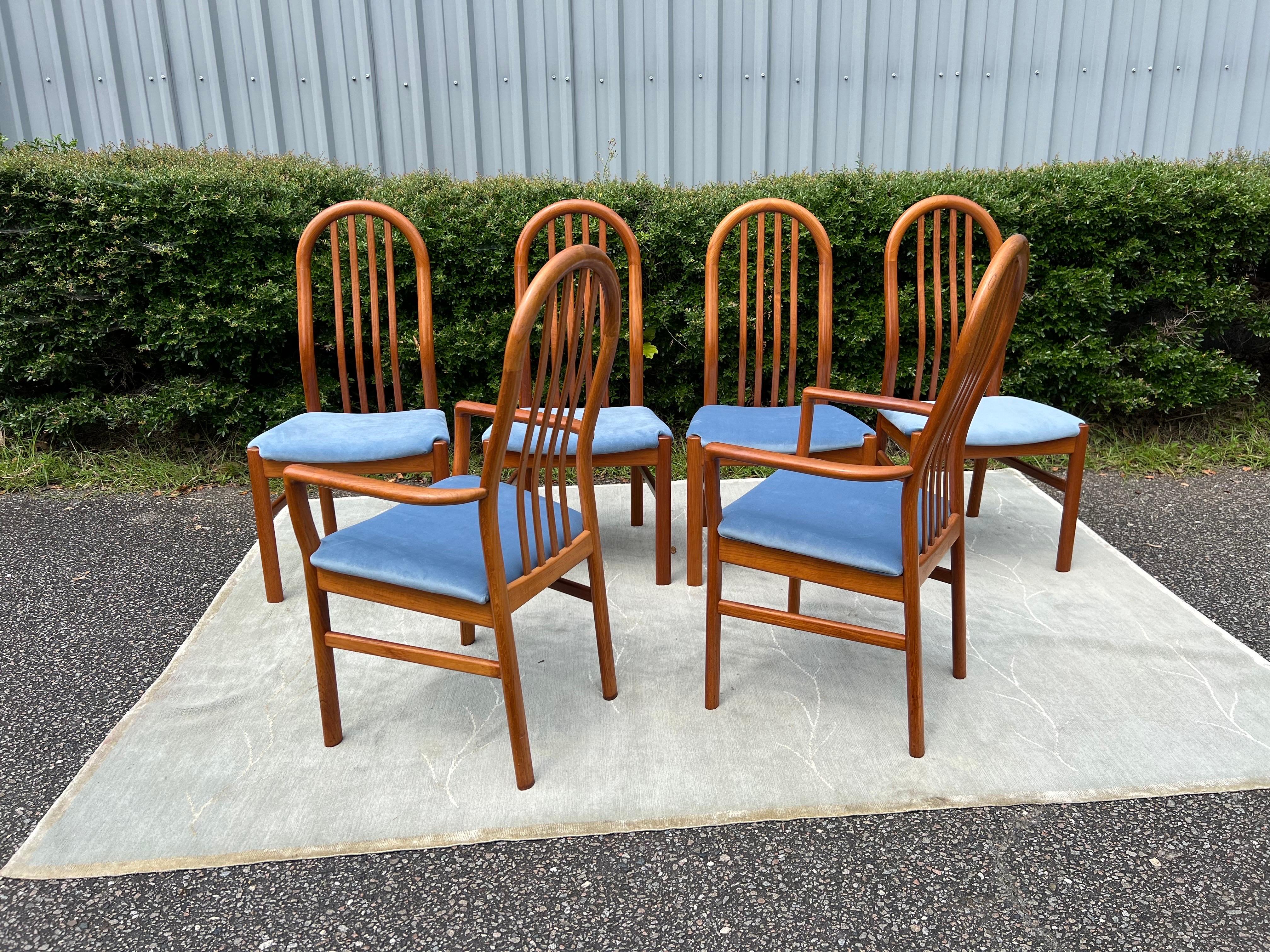 Dänische moderne Esszimmerstühle aus der Mitte des Jahrhunderts von Schou Andersen, neu gepolstert im Angebot 3