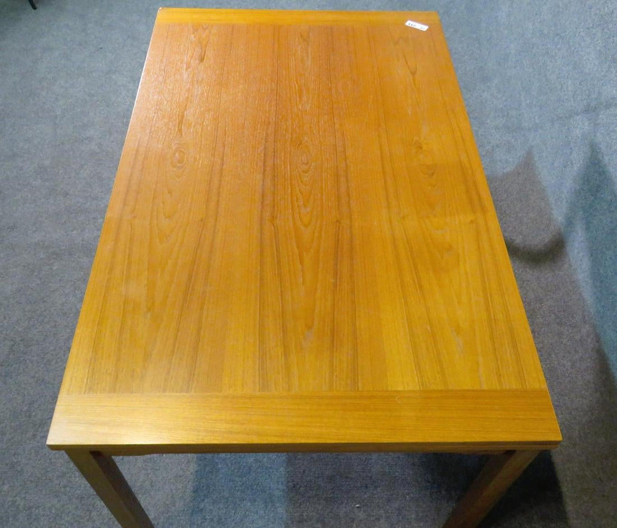 Dänisches Mid-Century Modern Esstischset im Angebot 1