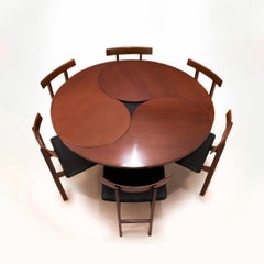Danish Mid-Century Modern Dining Set with 6 Chairs and Extending Dining Table