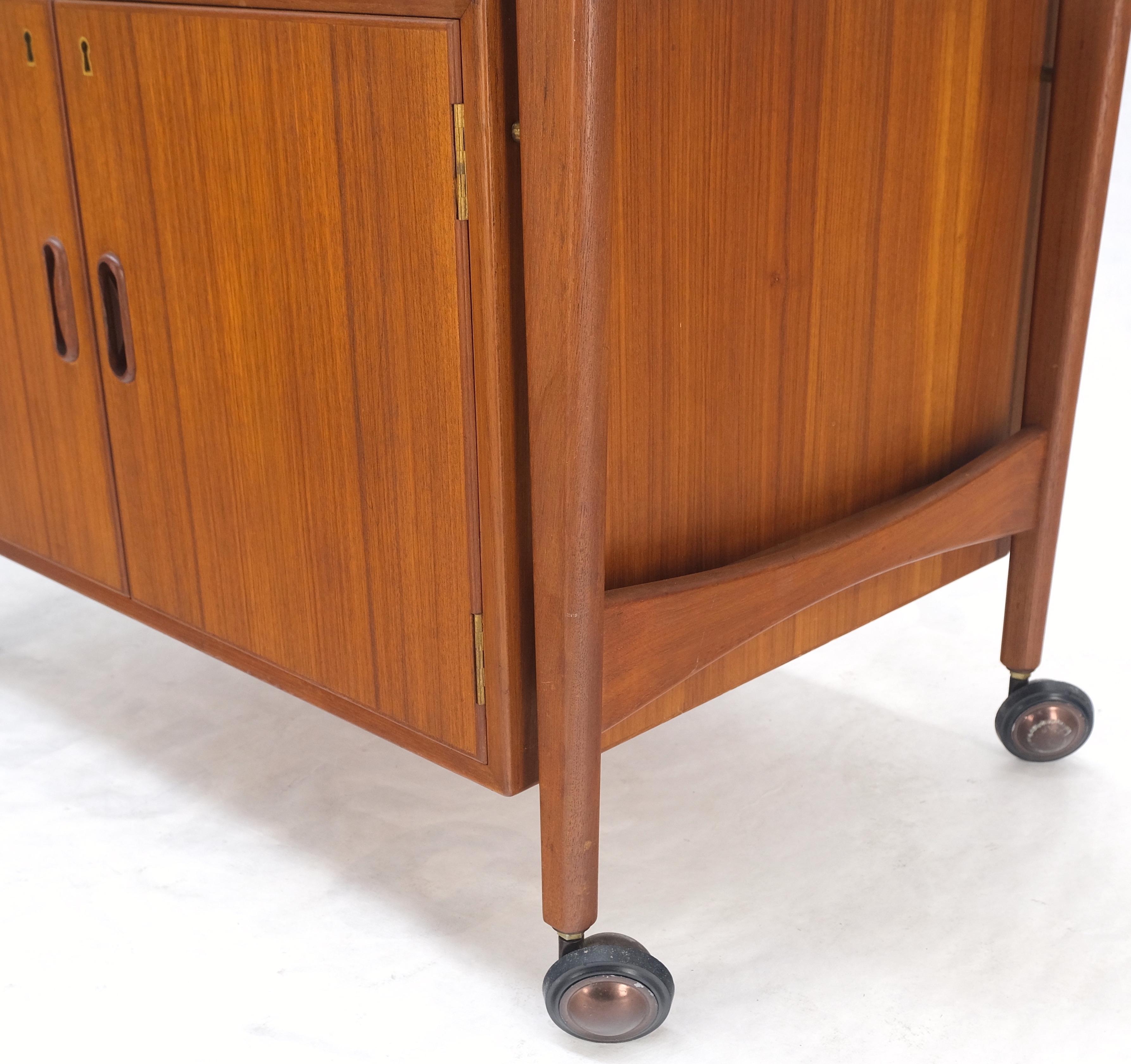 Danish Mid-Century Modern Drop Leaf Teak Serving Liquor Cabinet Cart on Wheels 12