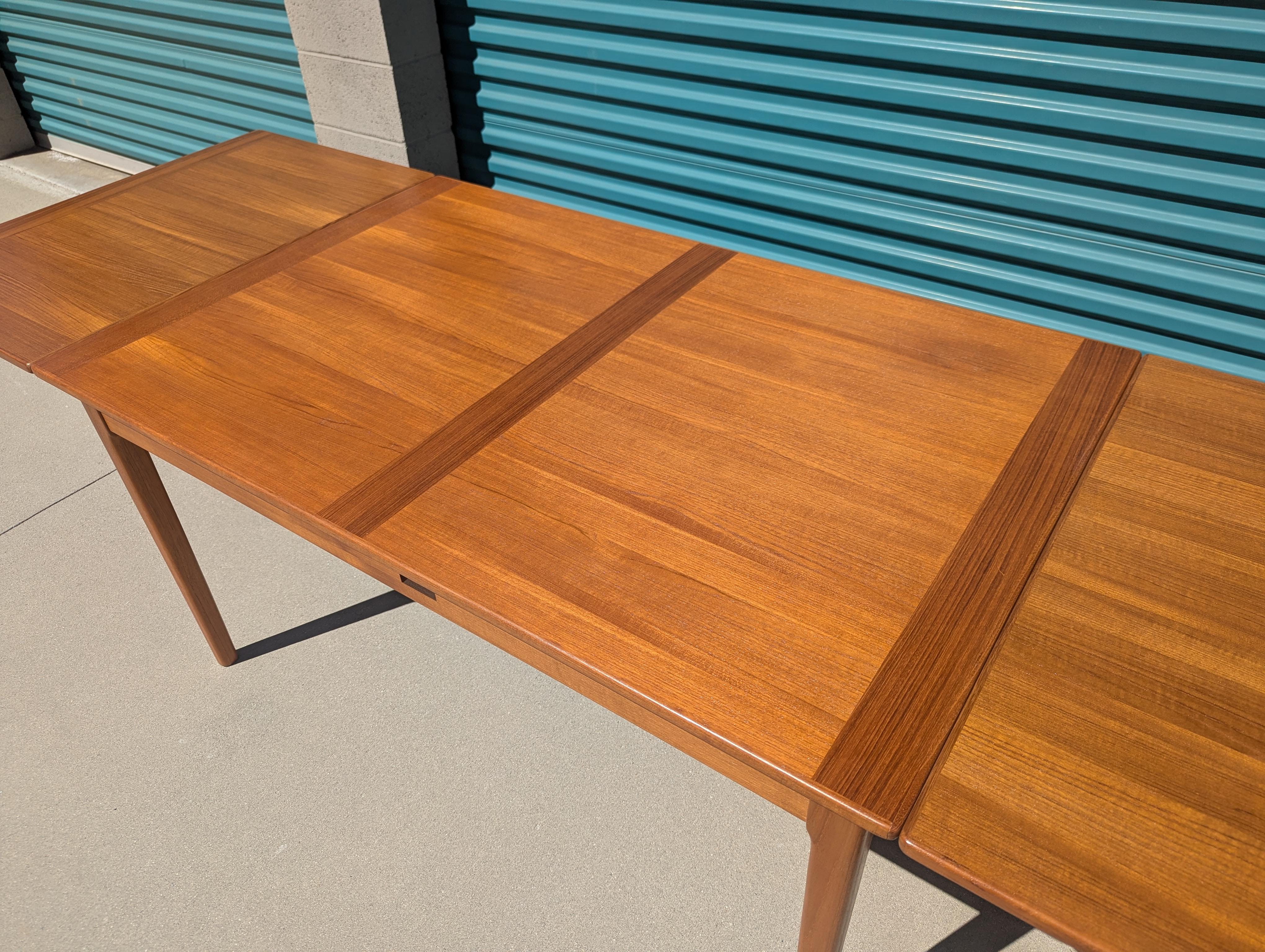Dänischer ausziehbarer Esstisch aus Teakholz von Dyrlund, Mid-Century Modern, ca. 1960er Jahre 14