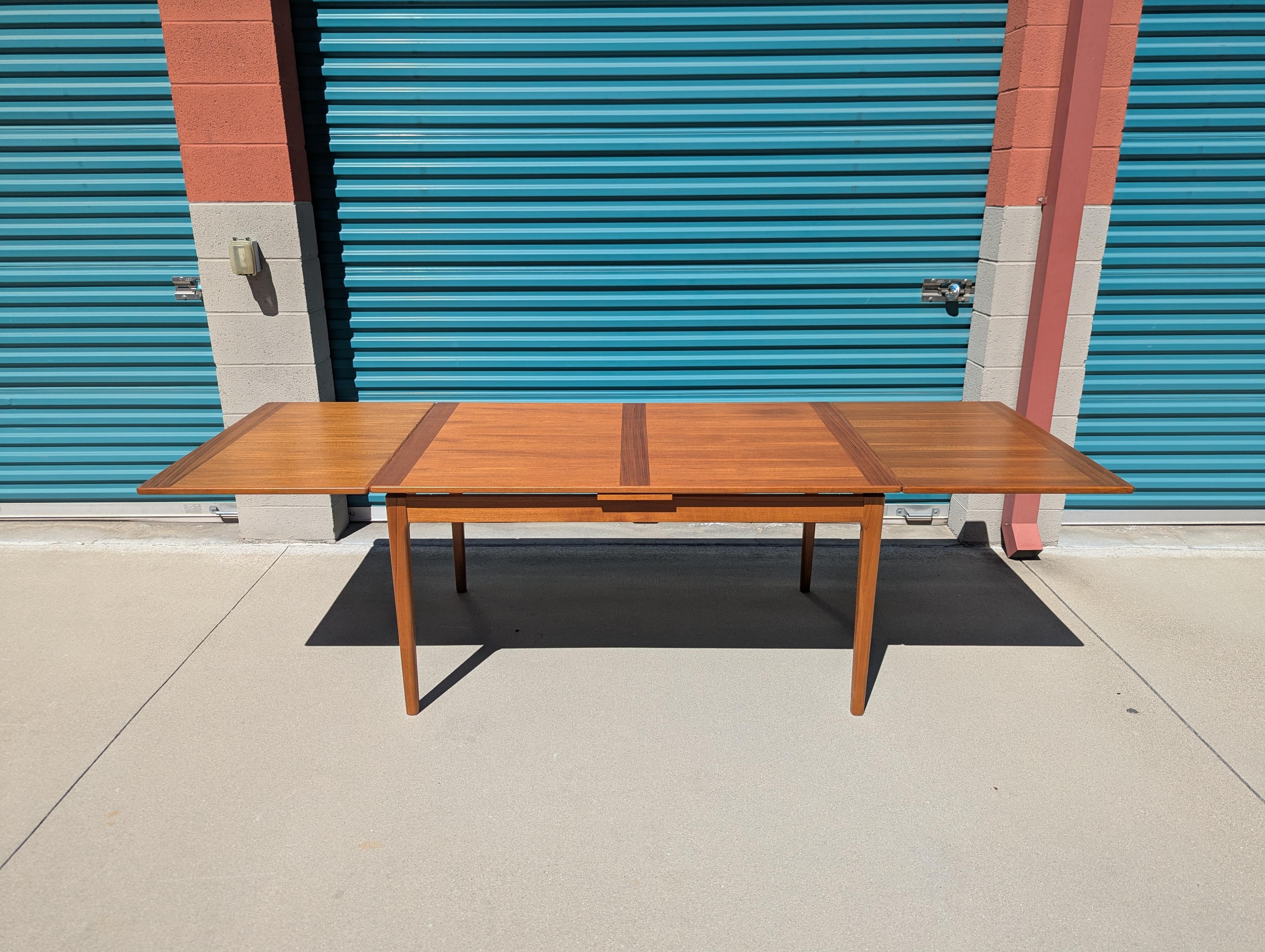 Dänischer ausziehbarer Esstisch aus Teakholz von Dyrlund, Mid-Century Modern, ca. 1960er Jahre 2