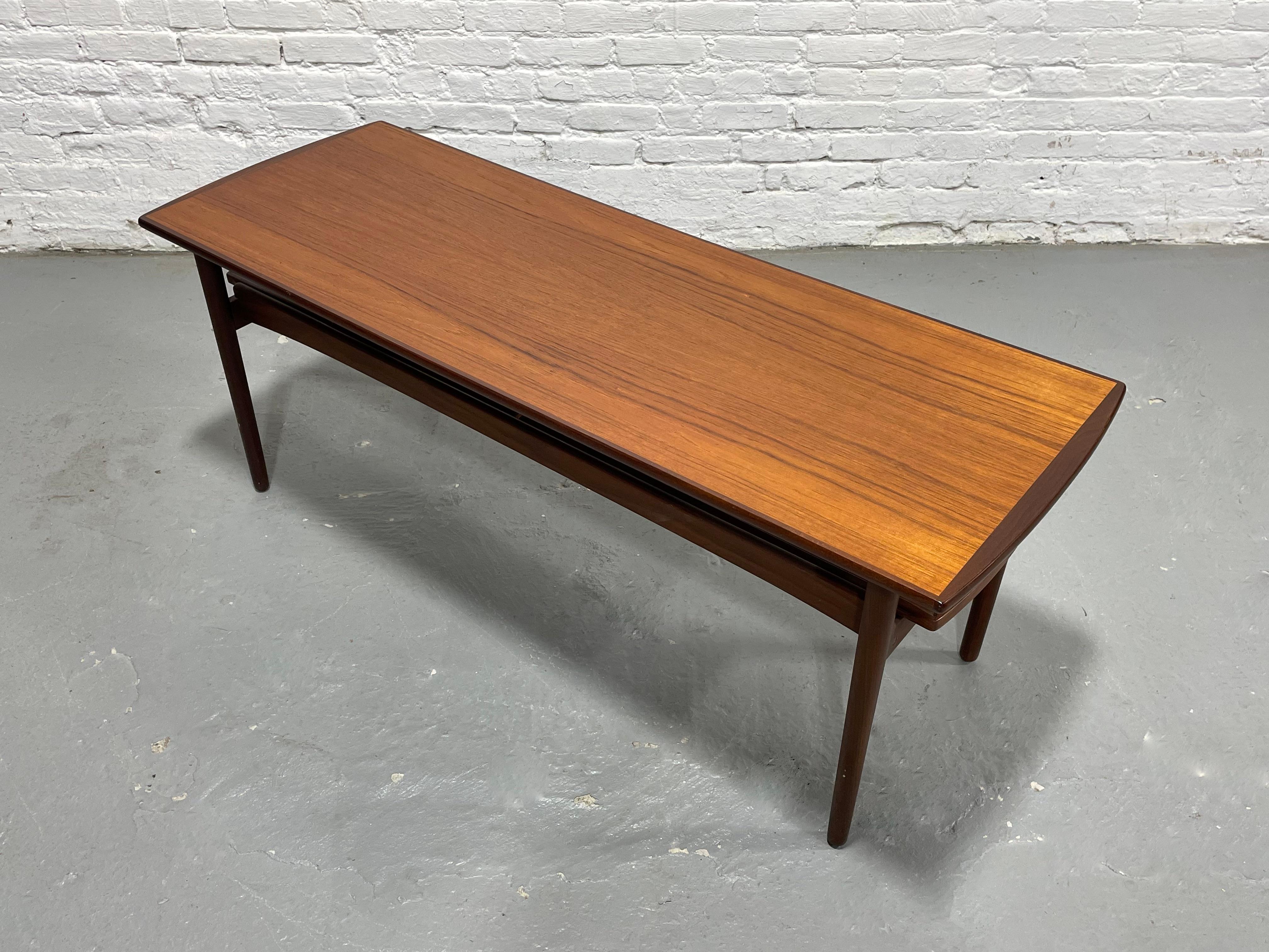 Mid-Century Modern Danish Mid Century MODERN Expanding Teak COFFEE TABLE by Bramin, c. 1960s For Sale
