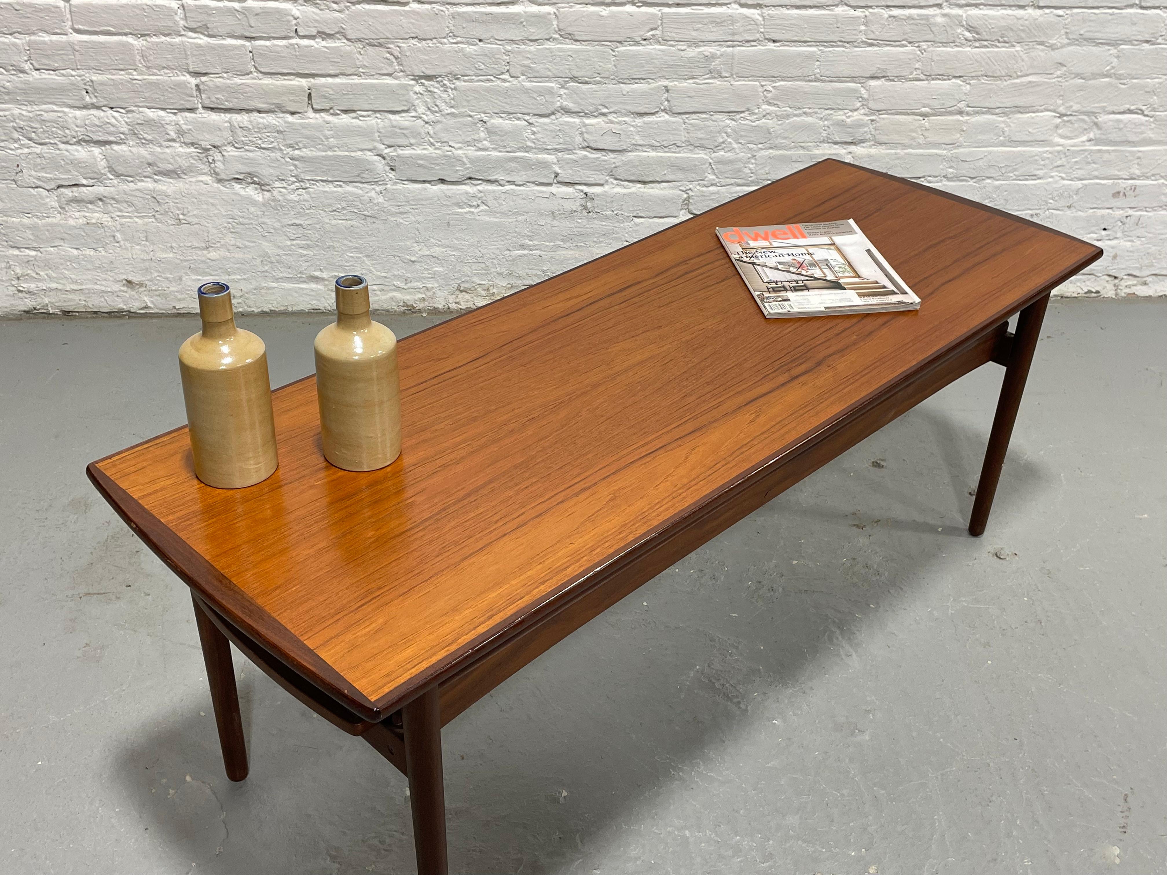 Danish Mid Century MODERN Expanding Teak COFFEE TABLE by Bramin, c. 1960s For Sale 2