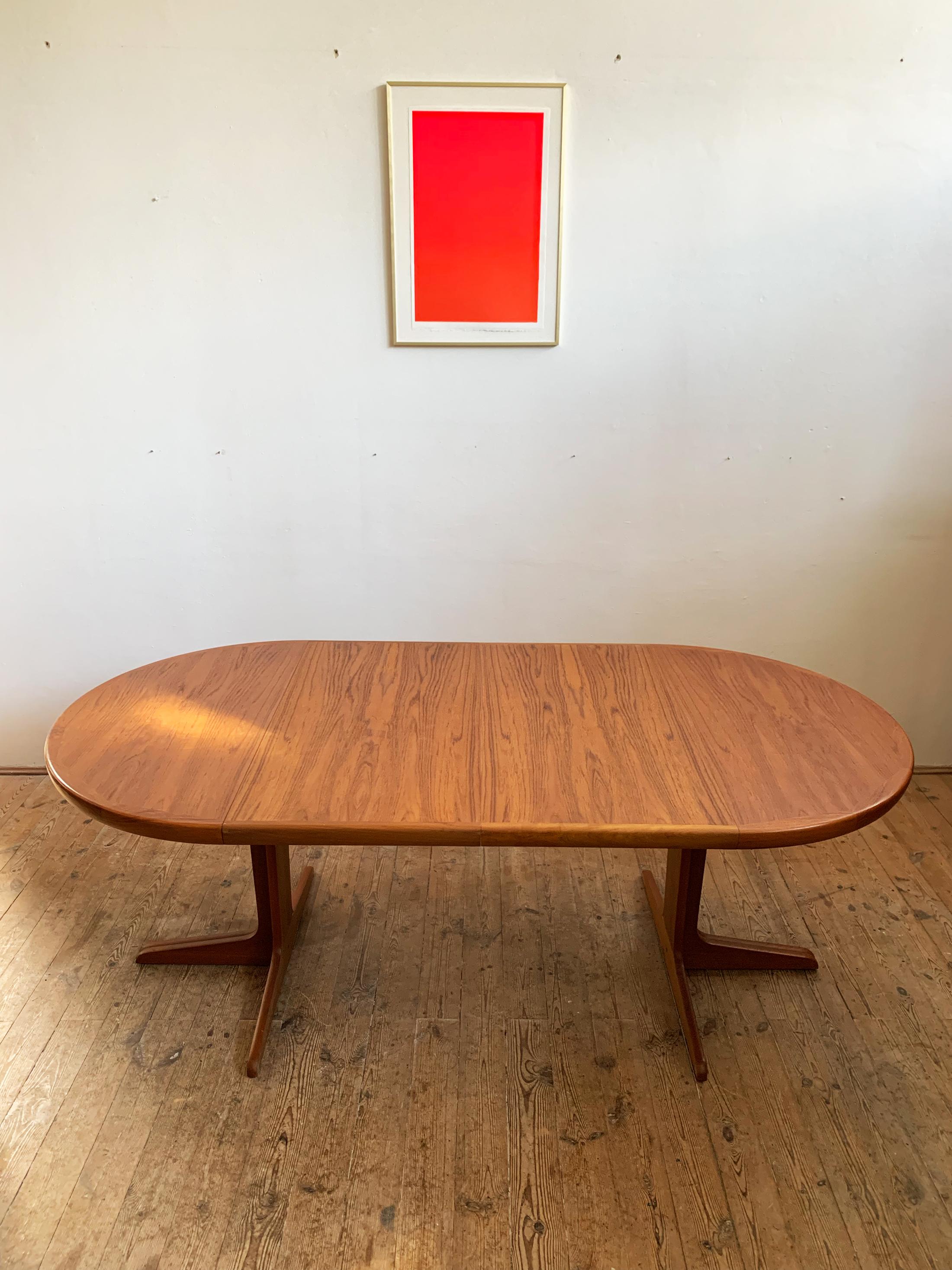 Danish Mid-Century Modern Extendable Teak Dining Table by Spøttrup, 1960s For Sale 5