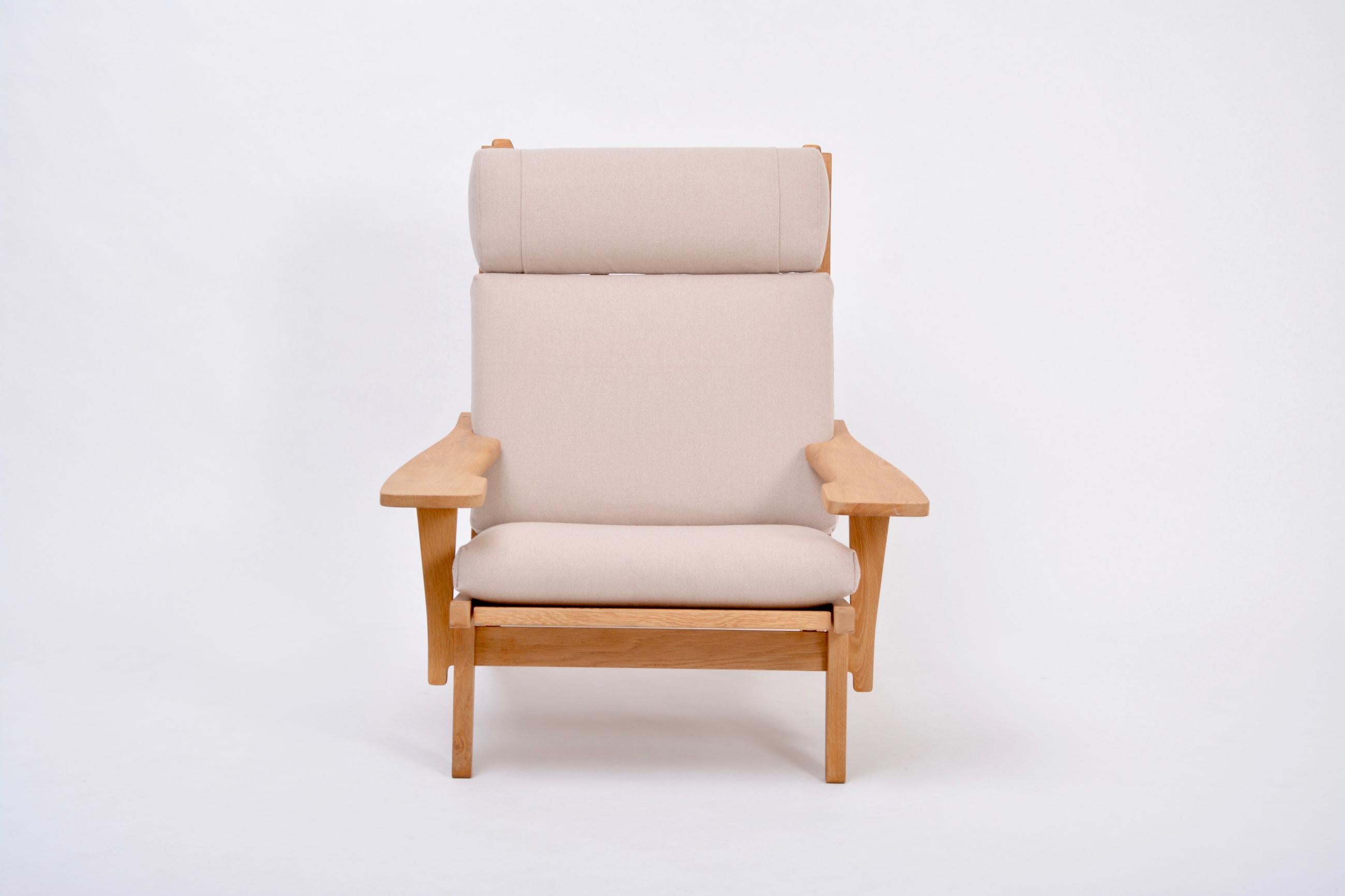 Oak Reupholstered Mid-Century Modern GE 375 Easy Chair by Hans J. Wegner for GETAMA For Sale