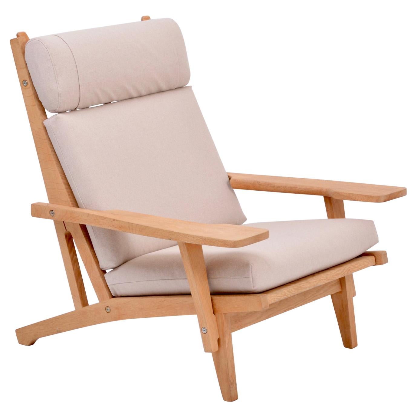 Danish Mid-Century Modern GE 375 Easy Chair by Hans J. Wegner for GETAMA