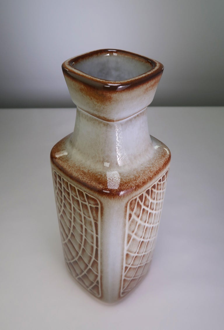 Danish 60s Modernist Graphic Grey Ceramic Vase by Einar Johansen, Soholm For Sale